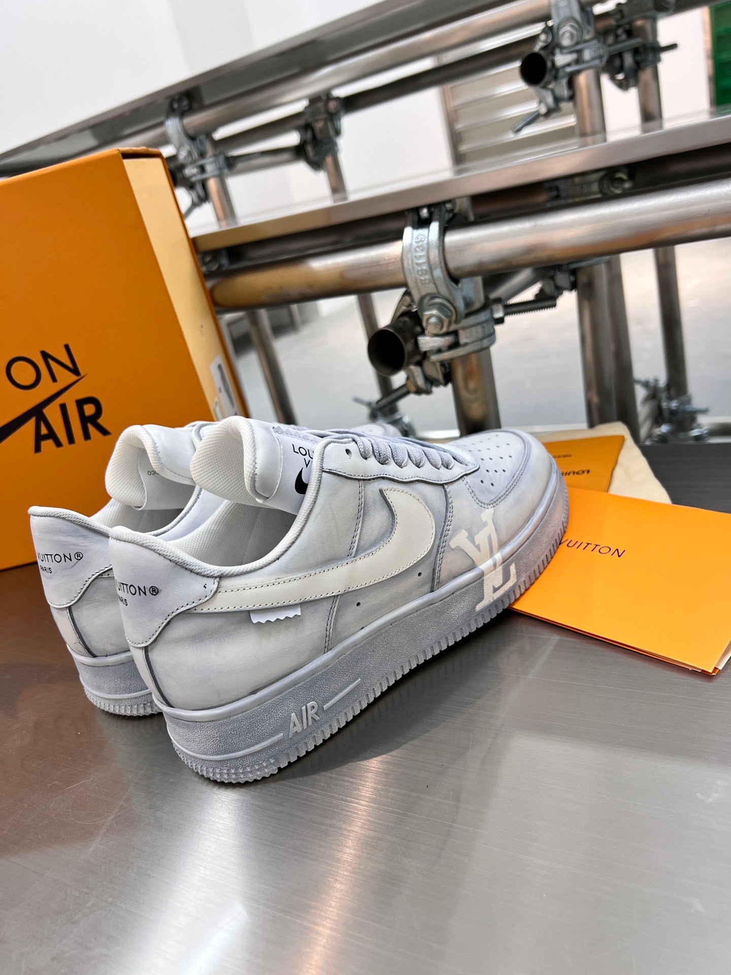 Luxury Shoes - LU-V - 1111