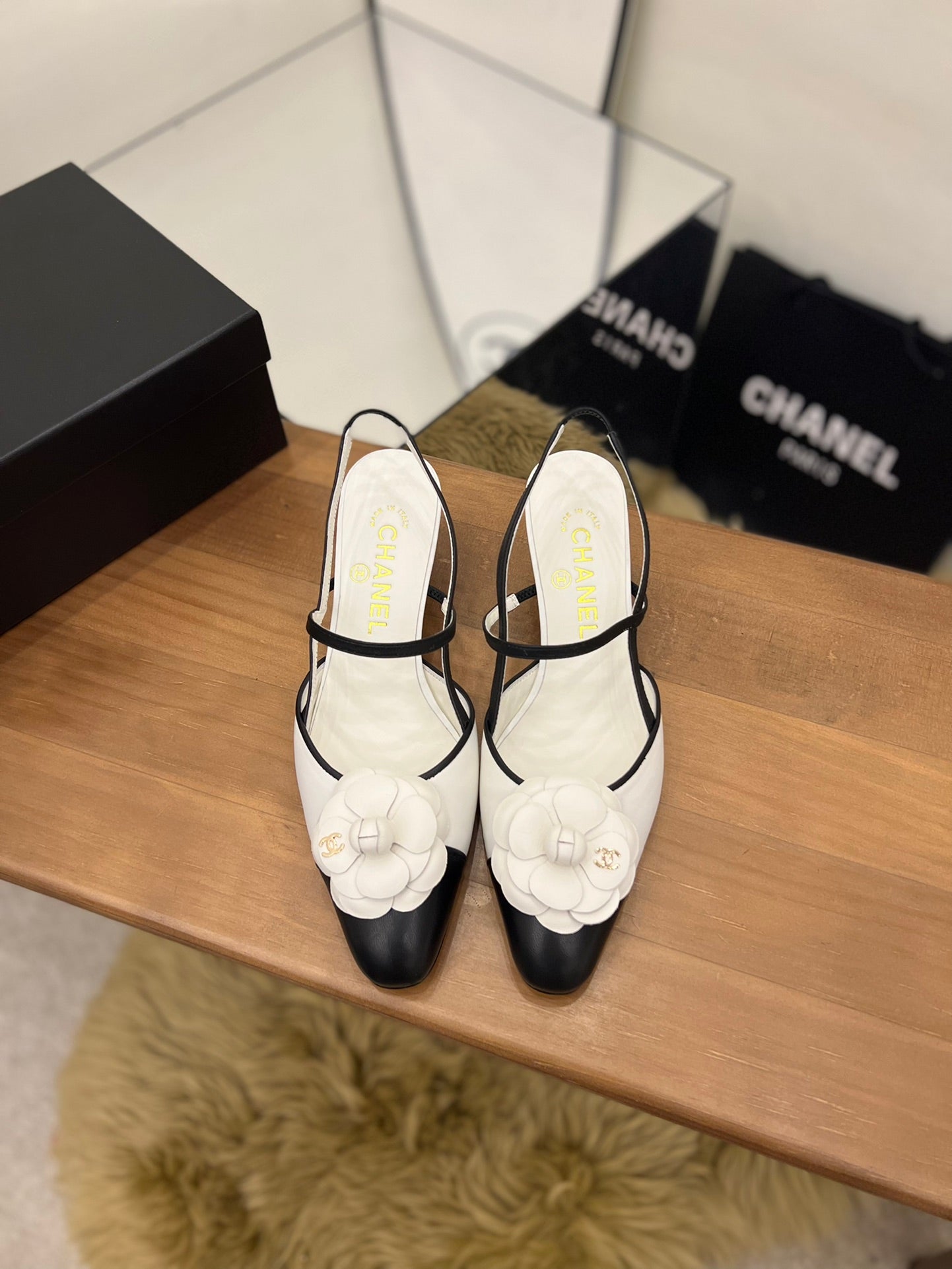 Luxury Shoes Sandals - CHL - 1504