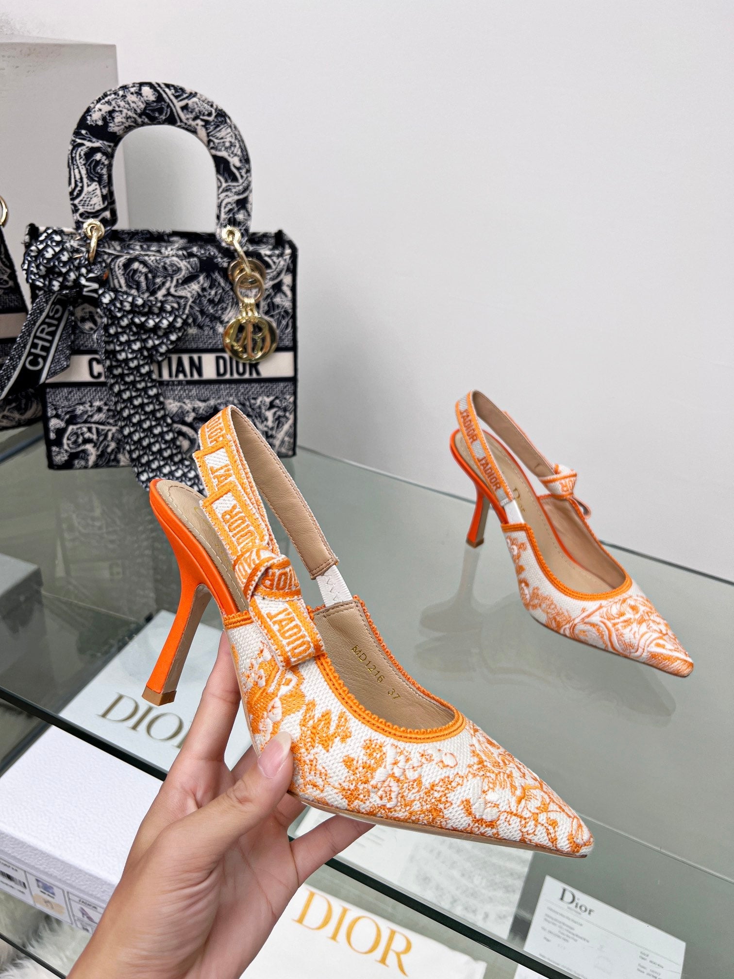 Luxury Shoes - DIR - 989