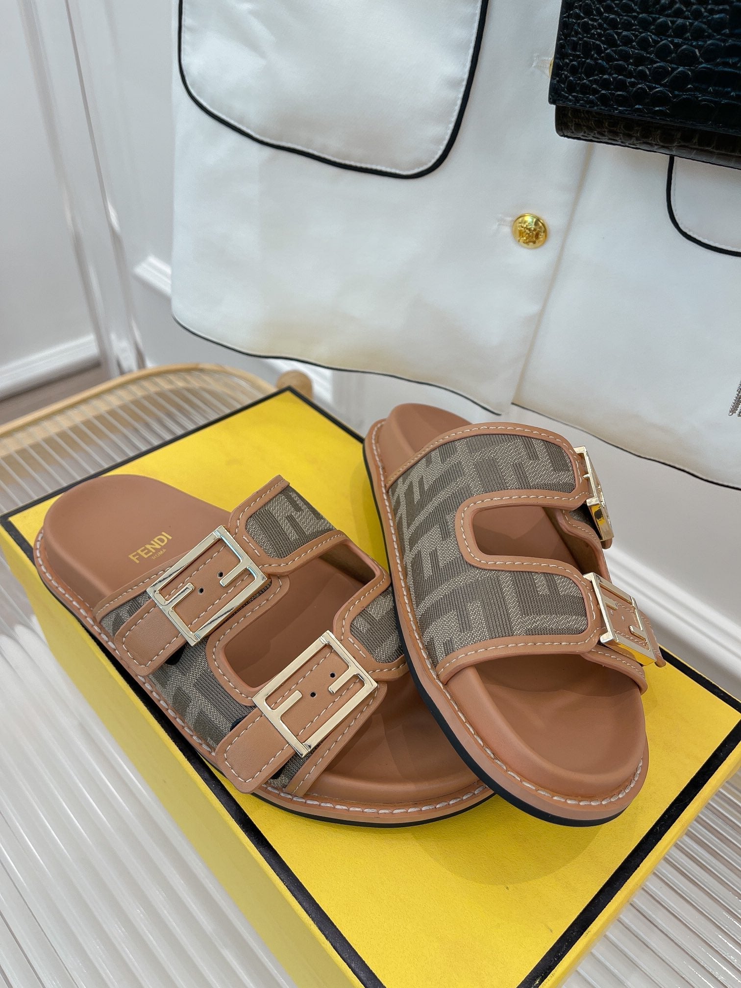 Luxury Shoes - FED - 503