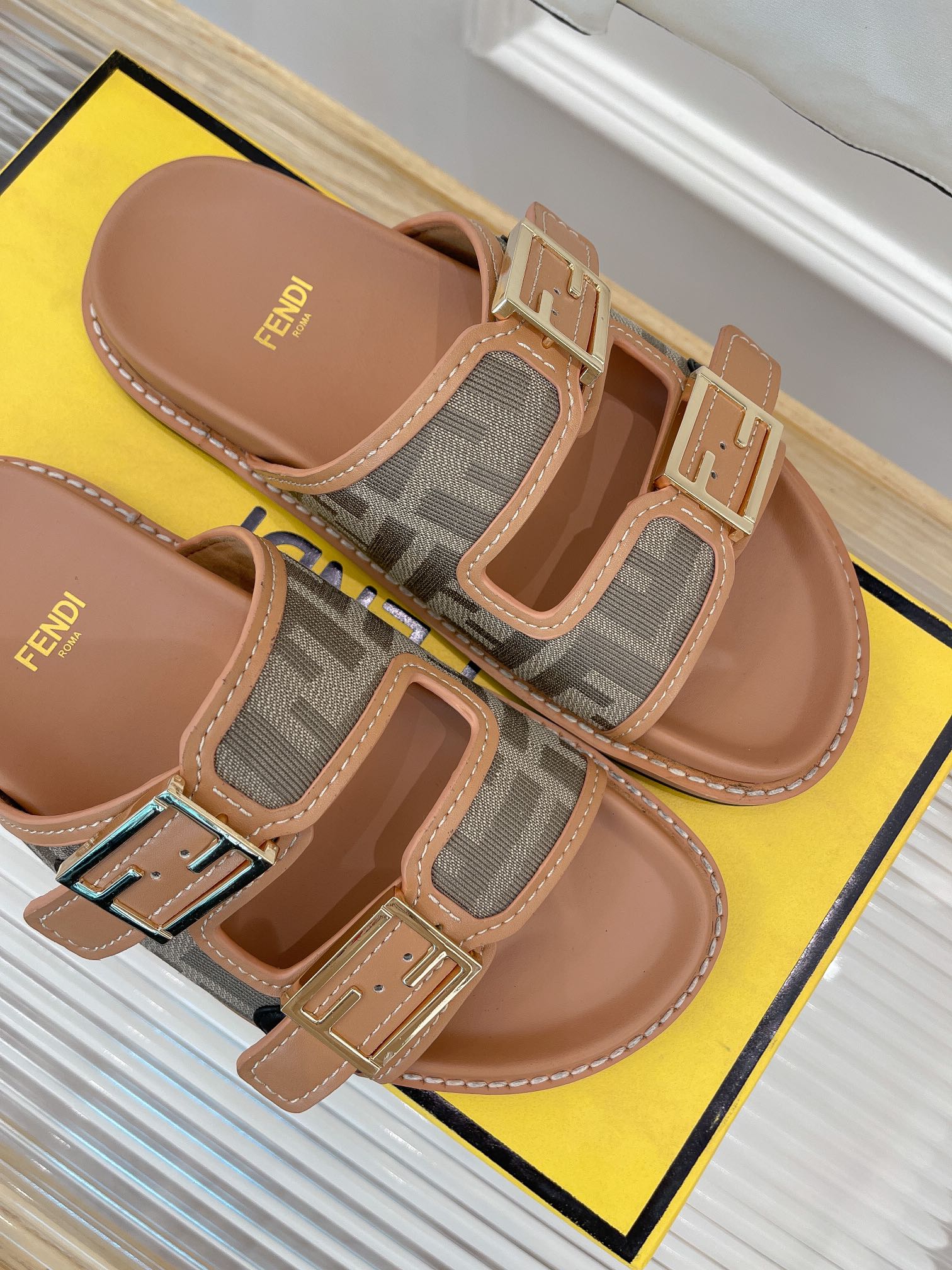 Luxury Shoes - FED - 503