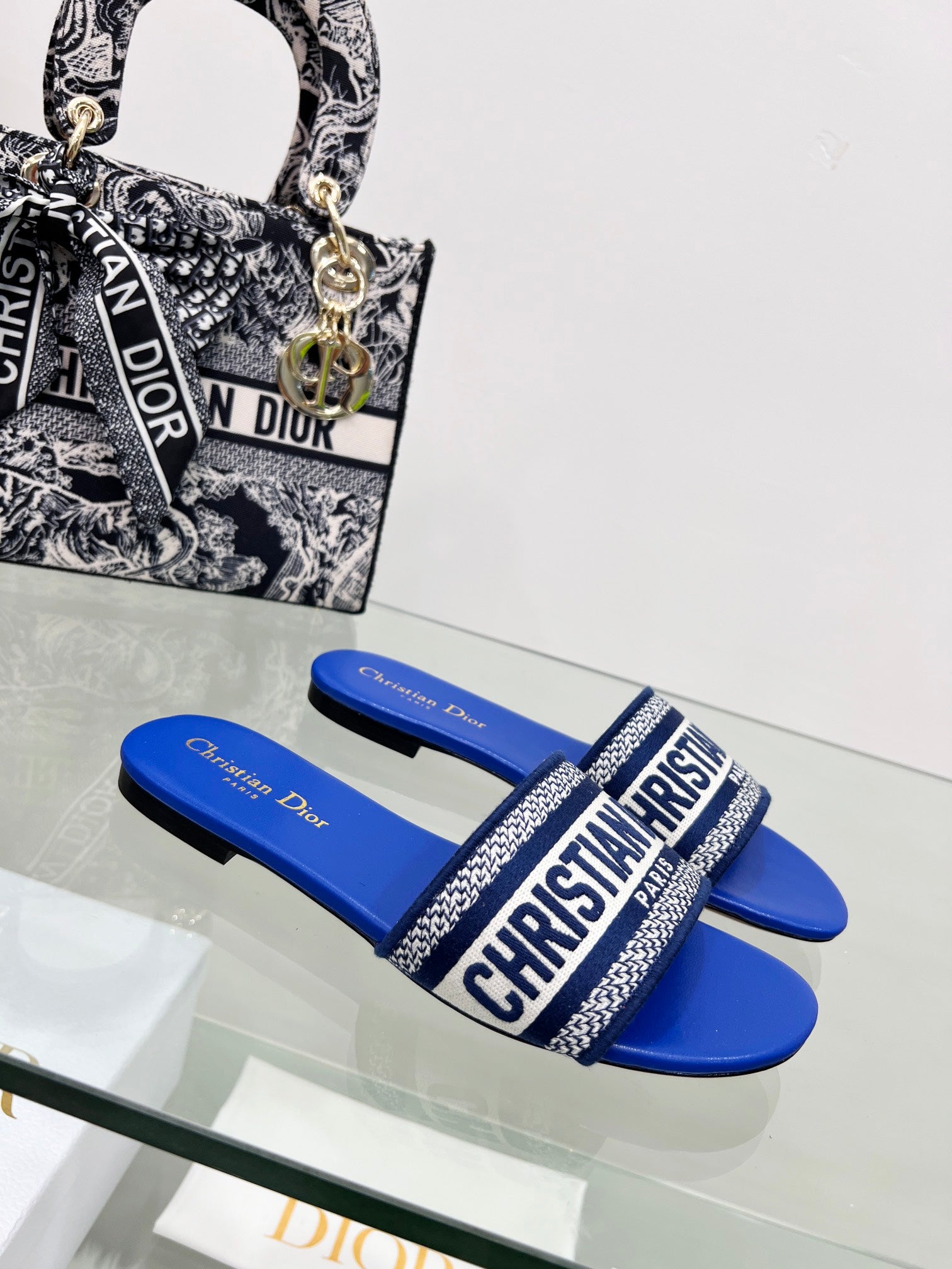 Luxury Shoes - DIR - 1287