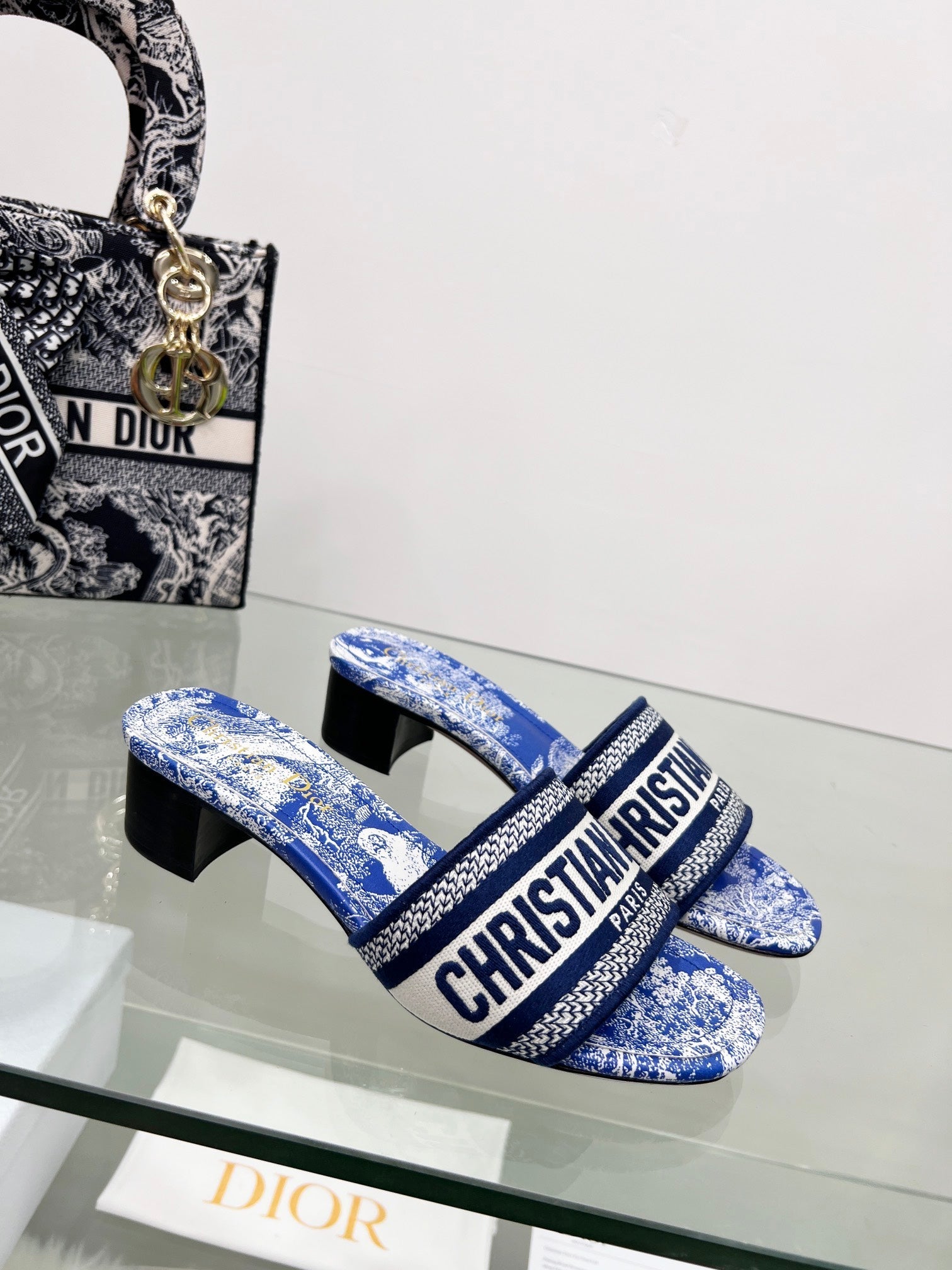 Luxury Shoes - DIR - 1288