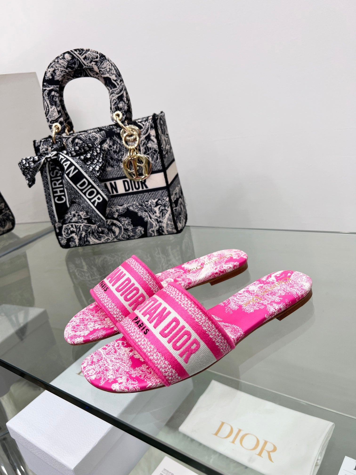 Luxury Shoes - DIR - 1282