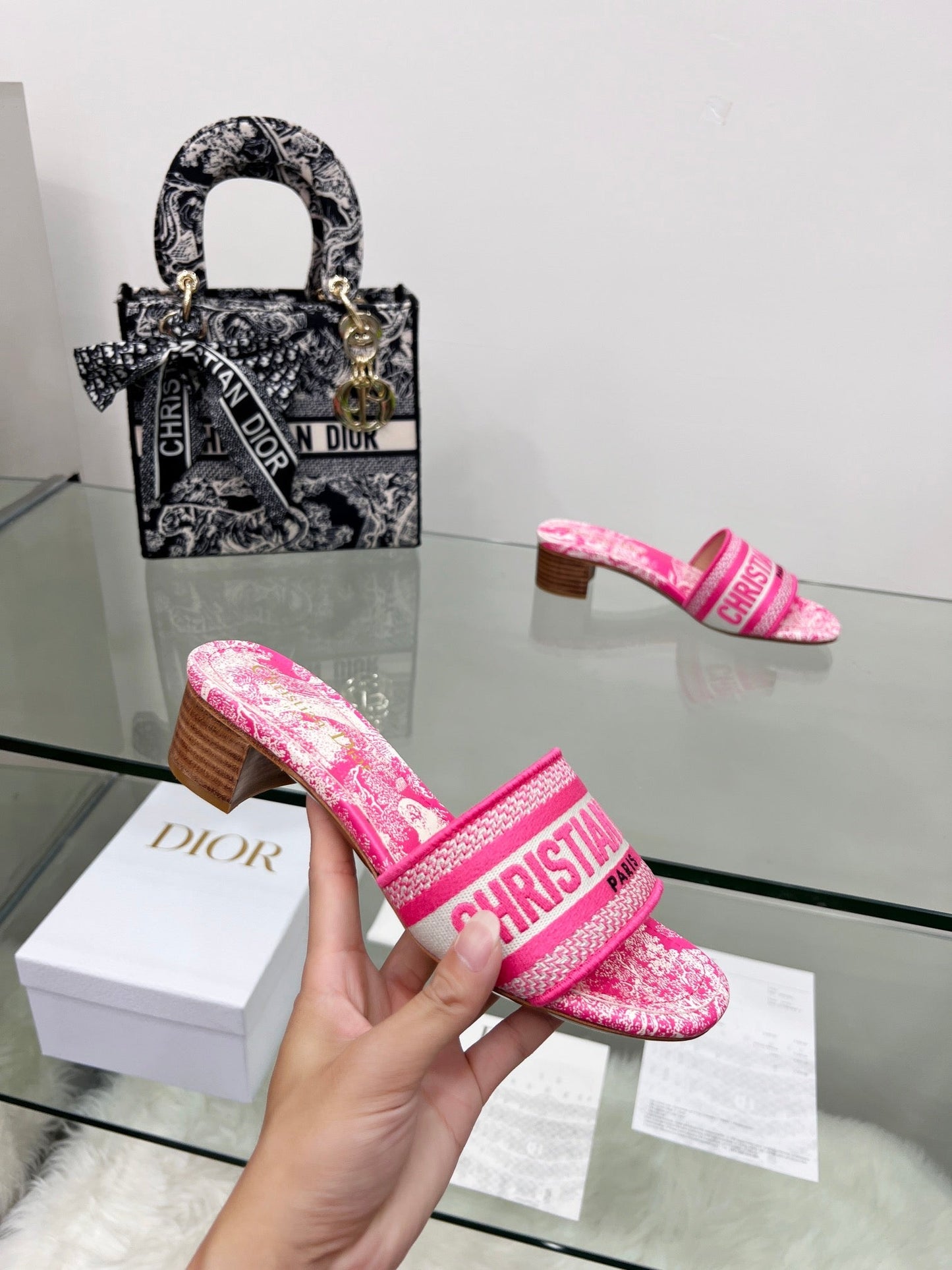 Luxury Shoes - DIR - 1283
