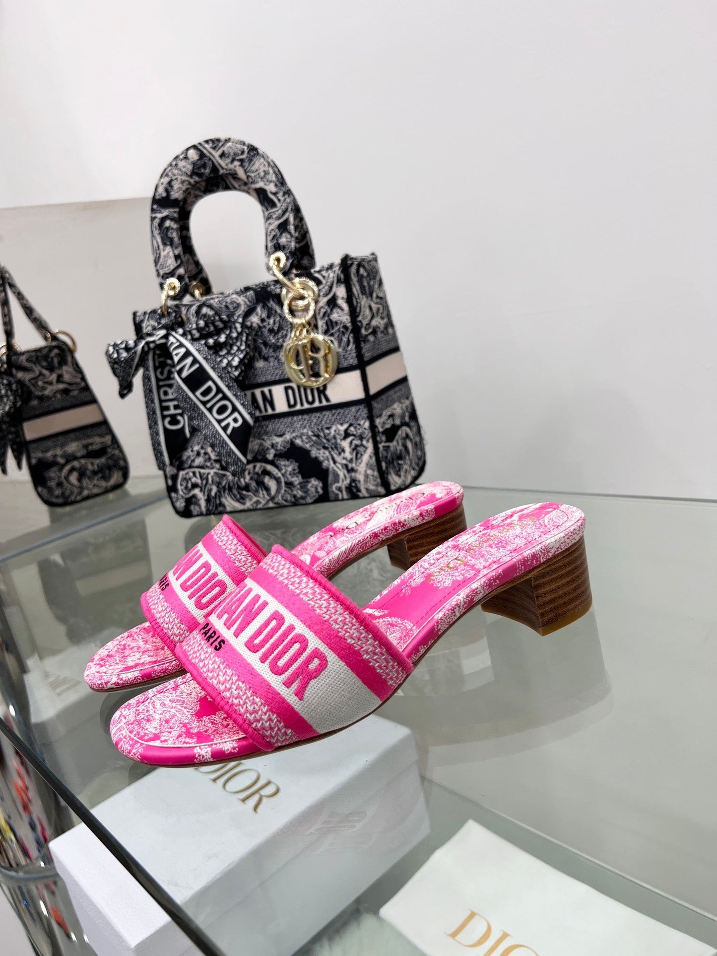 Luxury Shoes - DIR - 1283