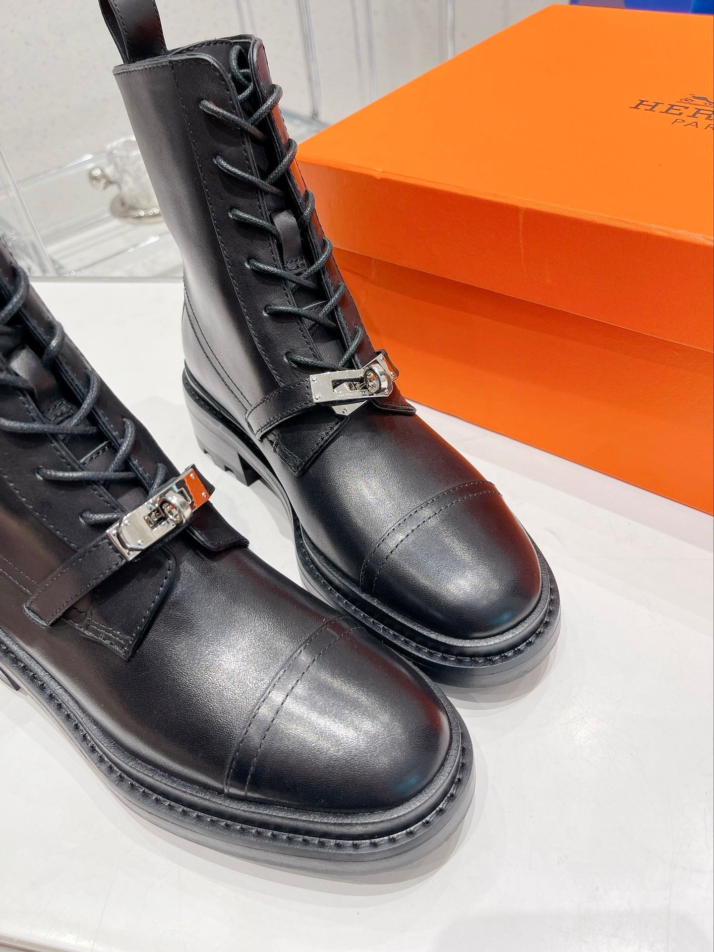 Luxury Shoes - HMS - 655