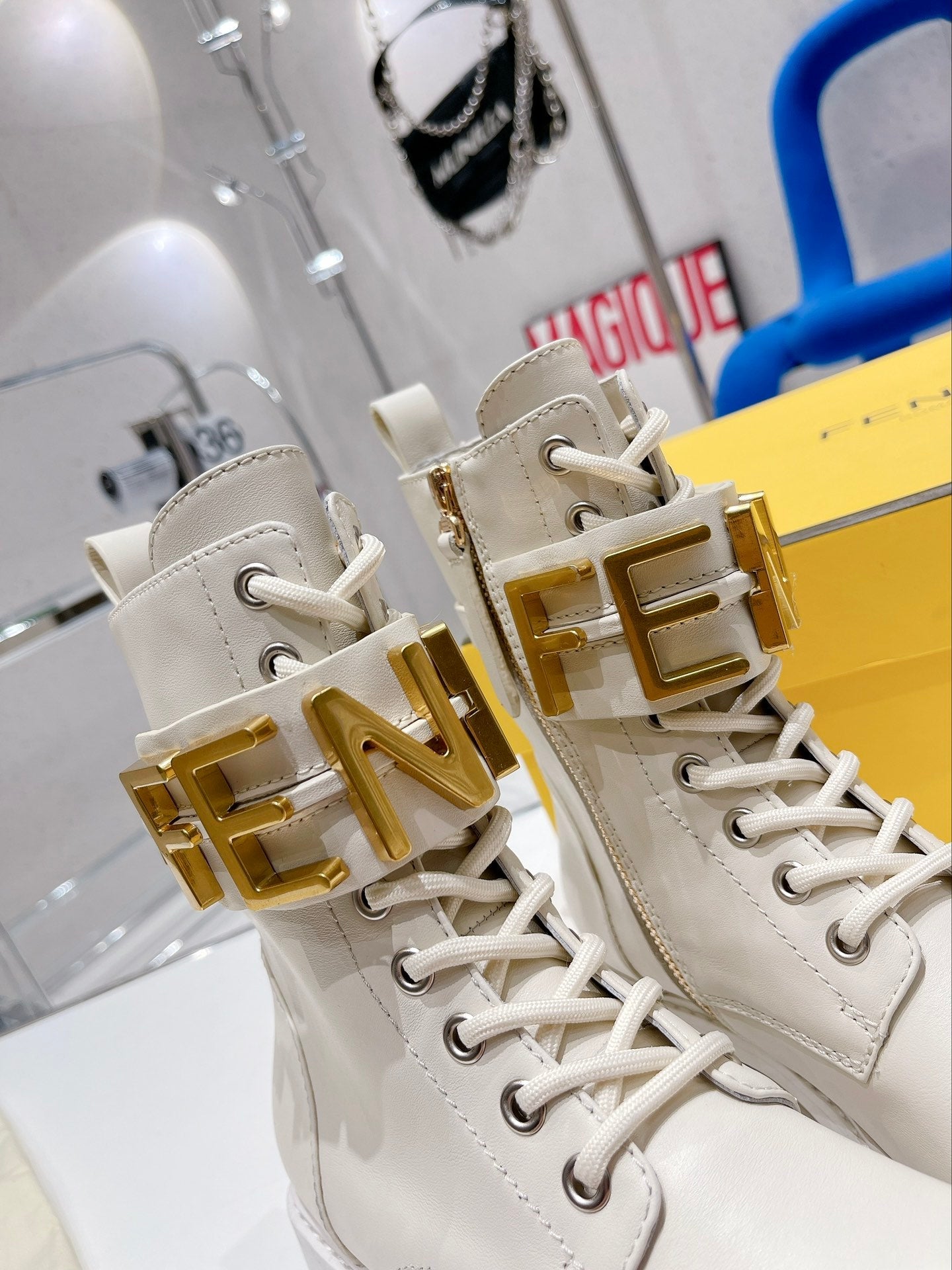 Luxury Shoes - FED - 422