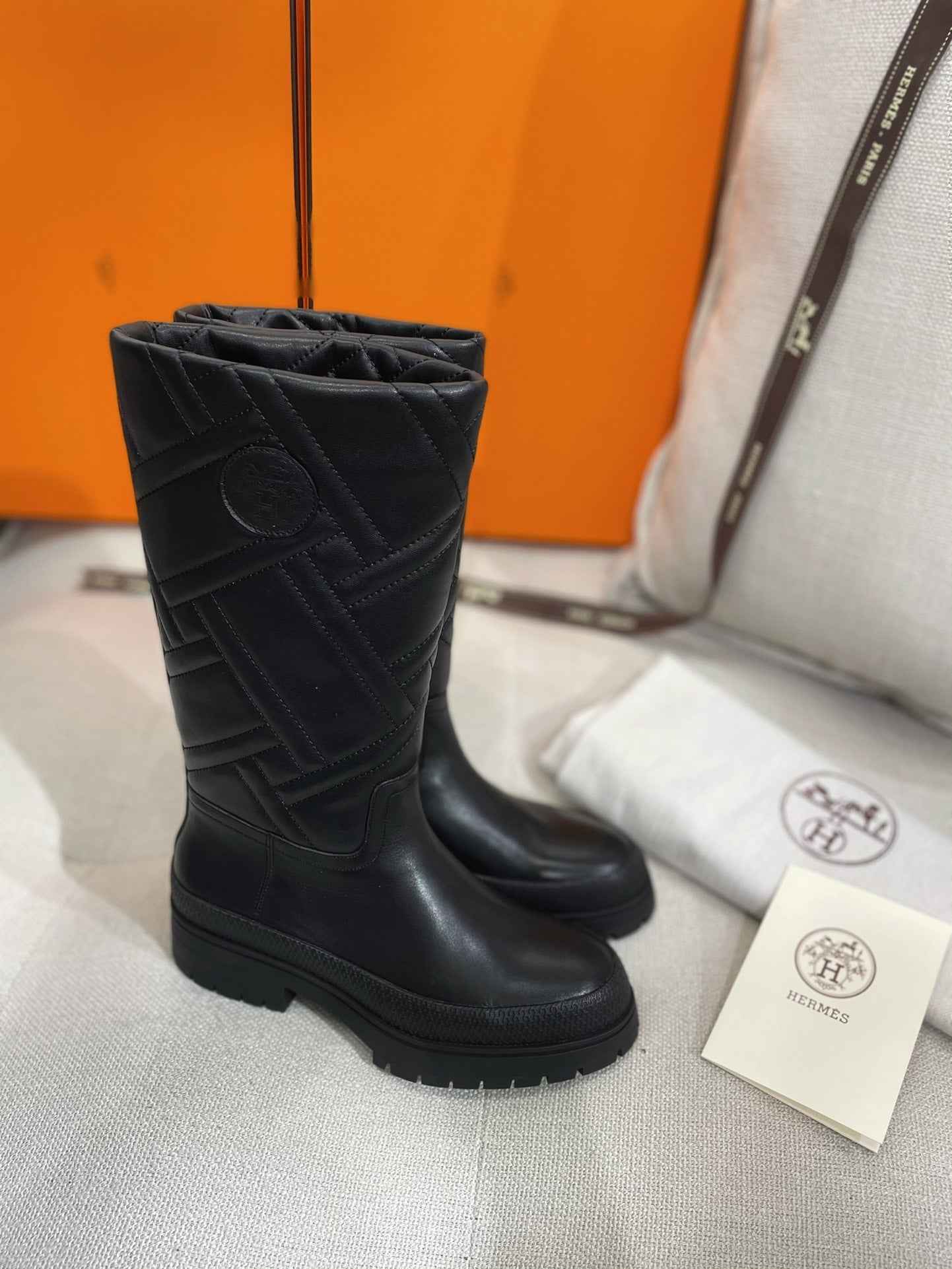 Luxury Shoes - HMS - 570