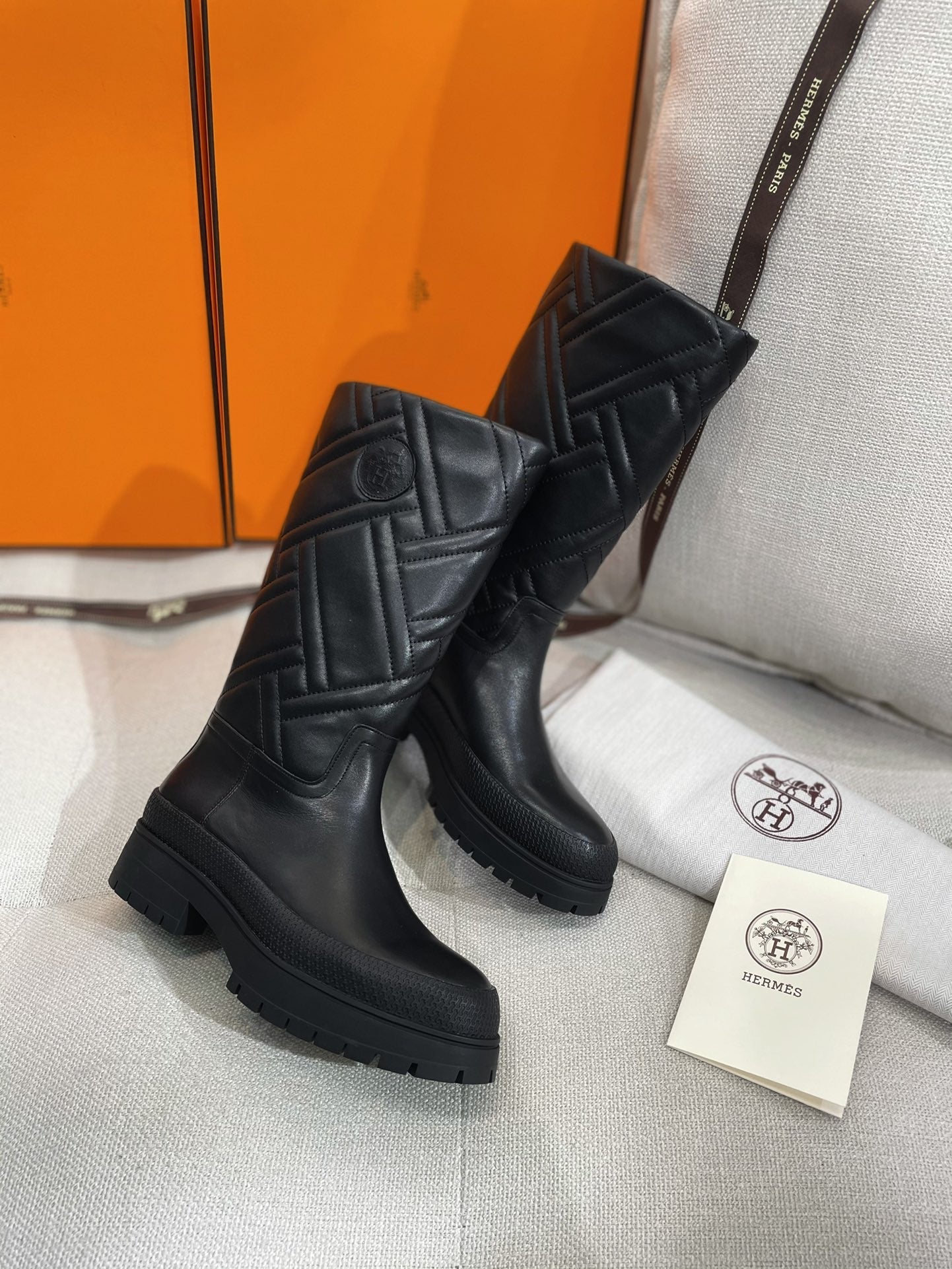 Luxury Shoes - HMS - 570