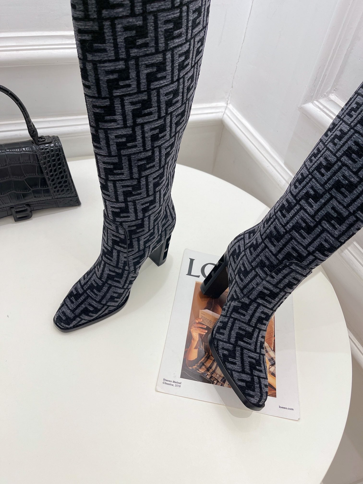 Luxury Shoes - FED - 342