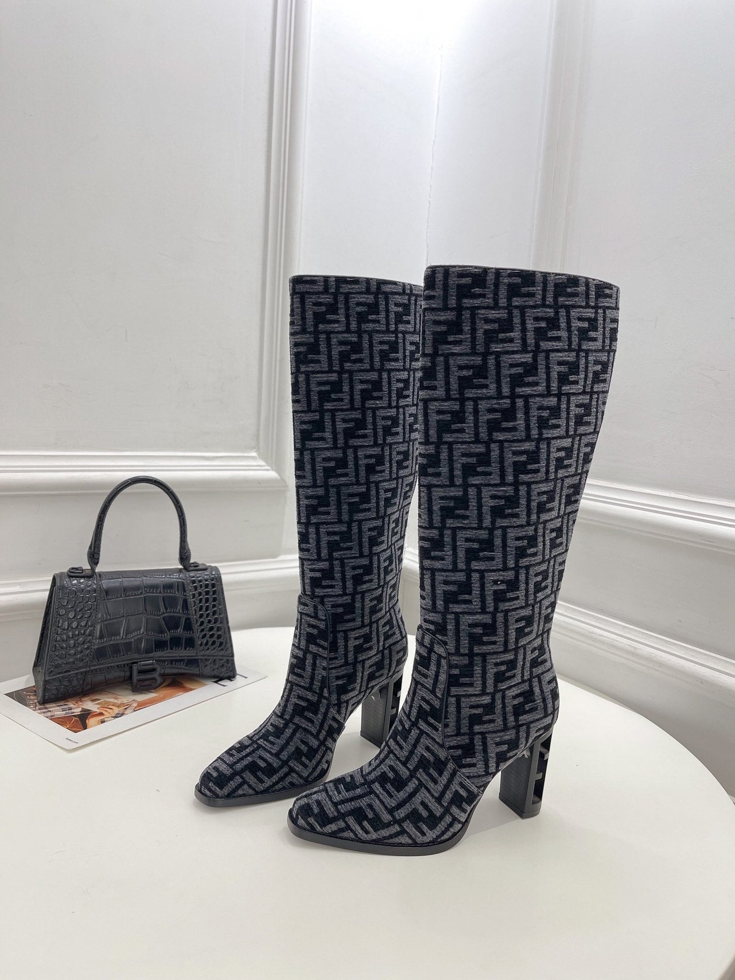 Luxury Shoes - FED - 342