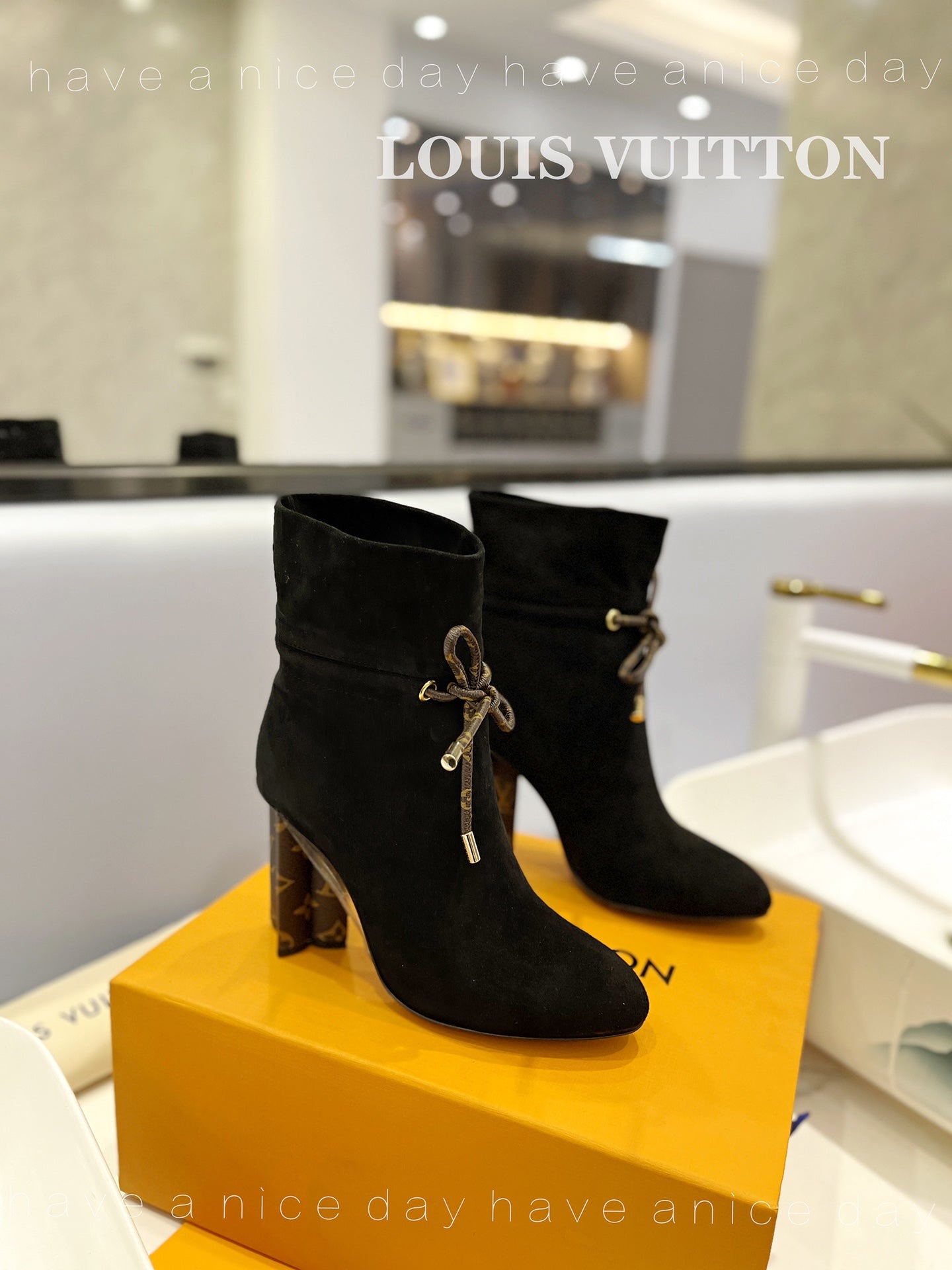 Luxury Shoes - LU-V - 557