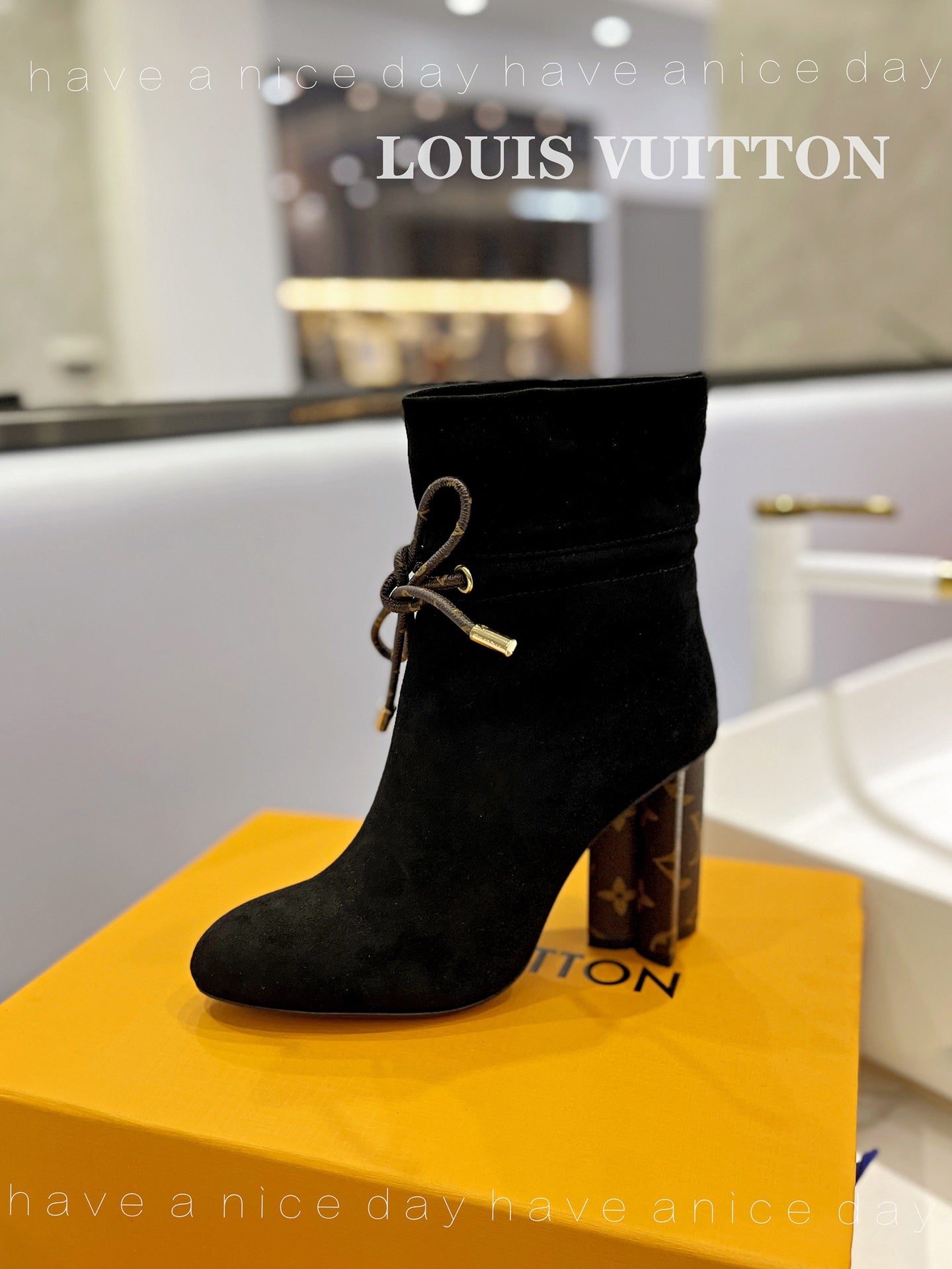 Luxury Shoes - LU-V - 557