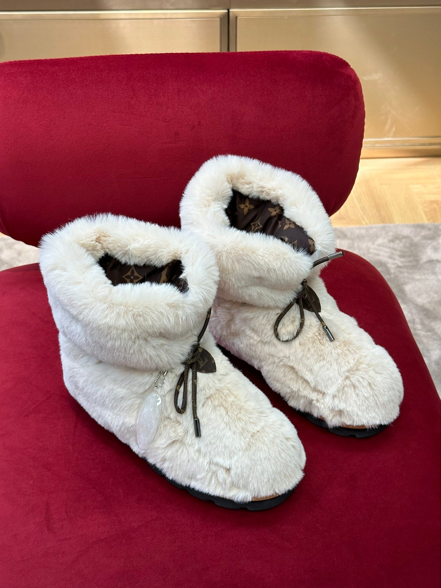 Luxury Shoes - LU-V - 473