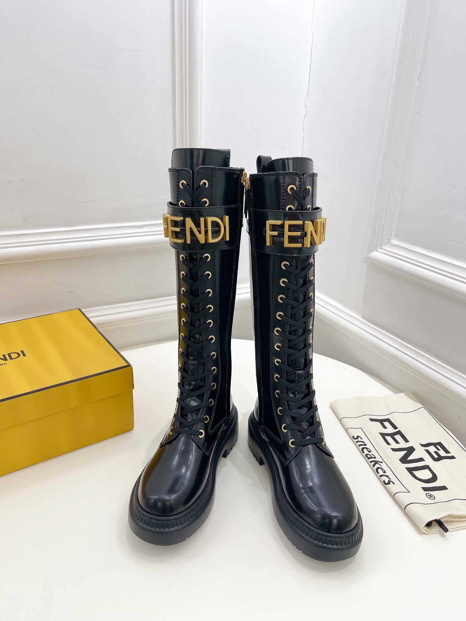 Luxury Shoes - FED - 318