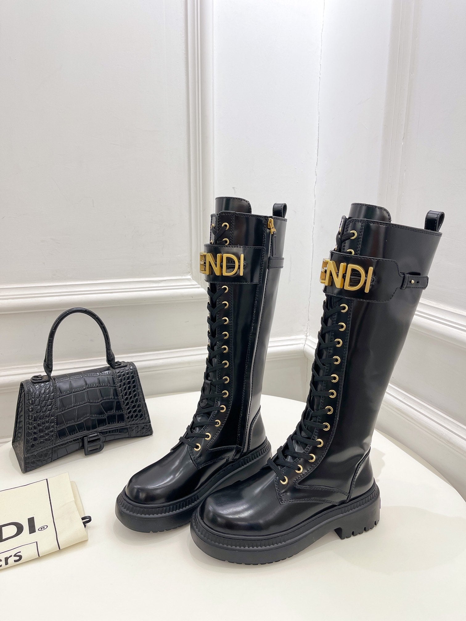 Luxury Shoes - FED - 318