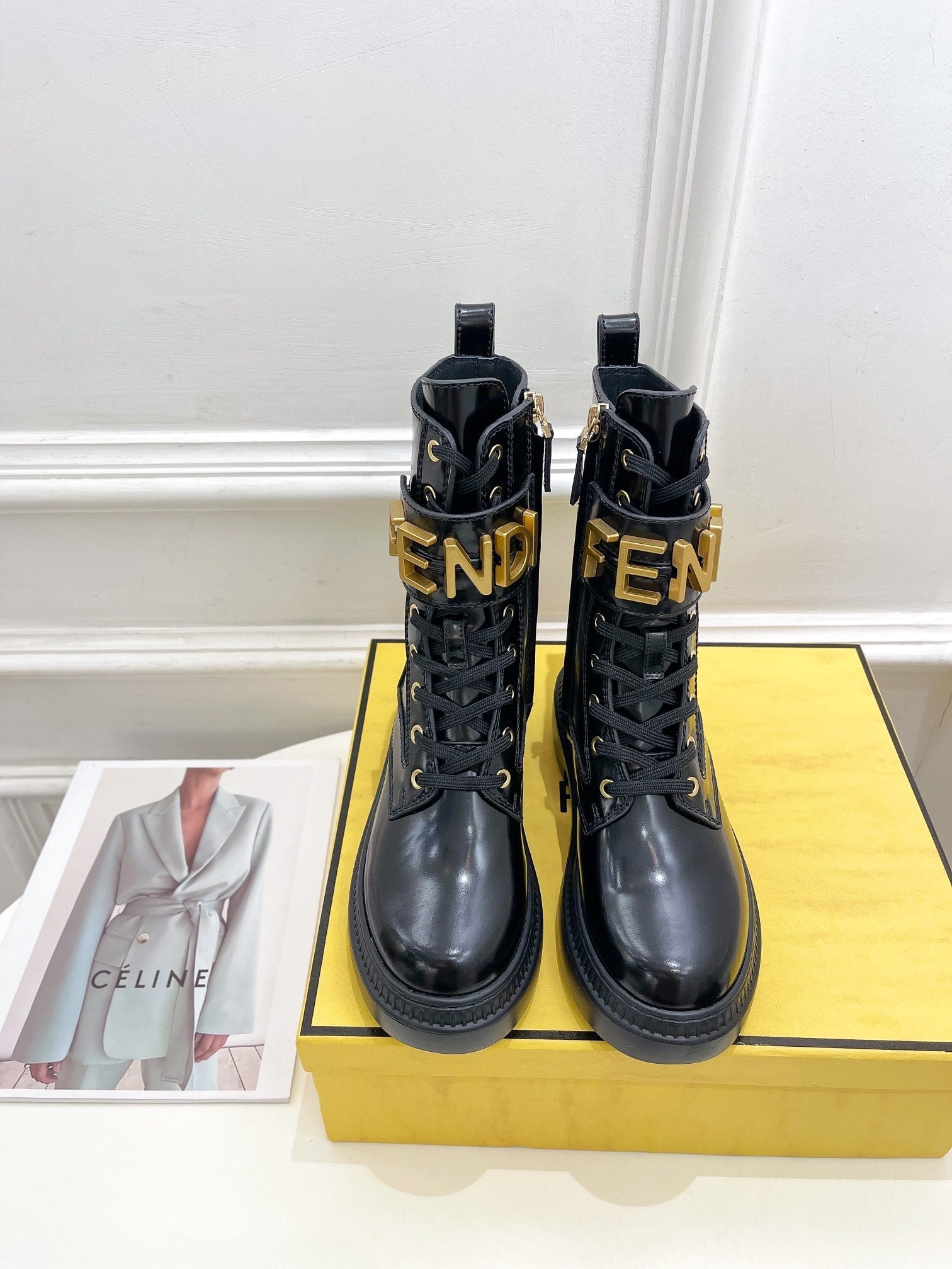Luxury Shoes - FED - 320