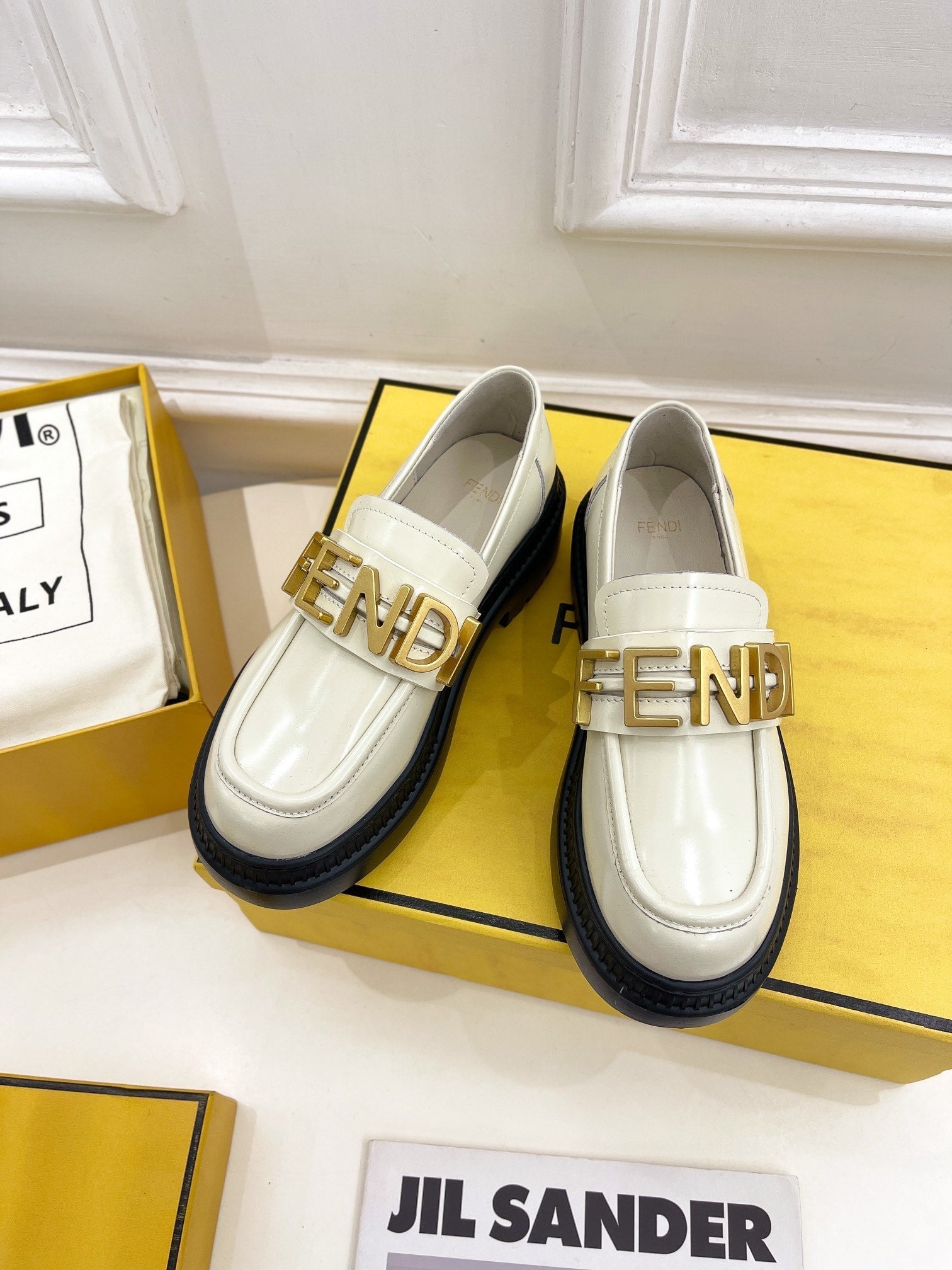 Luxury Shoes - FED - 327