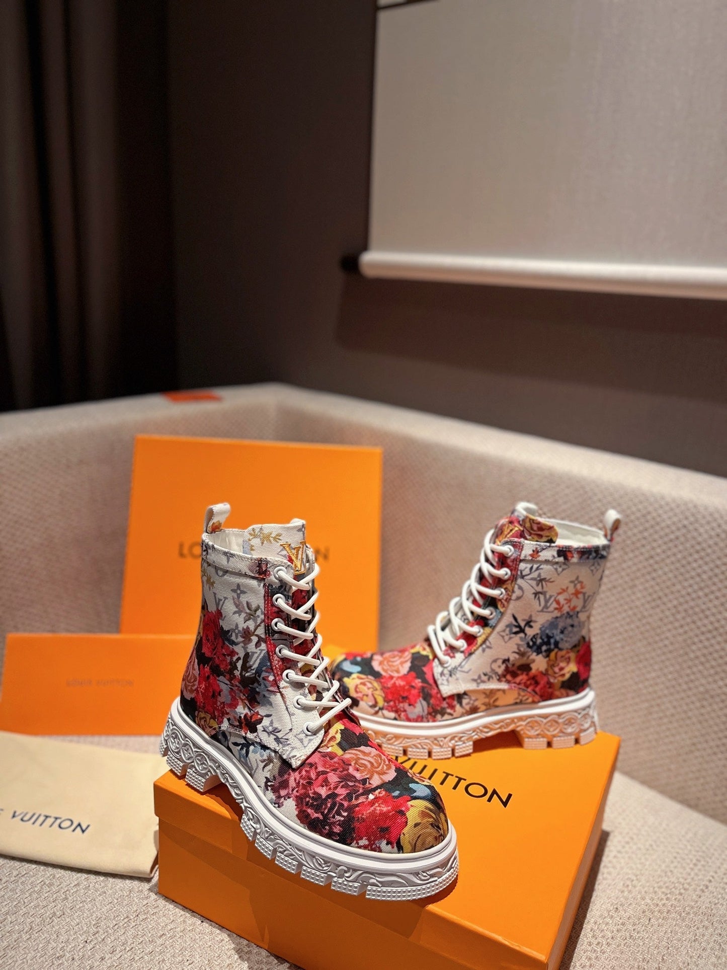 Luxury Shoes - LU-V - 467