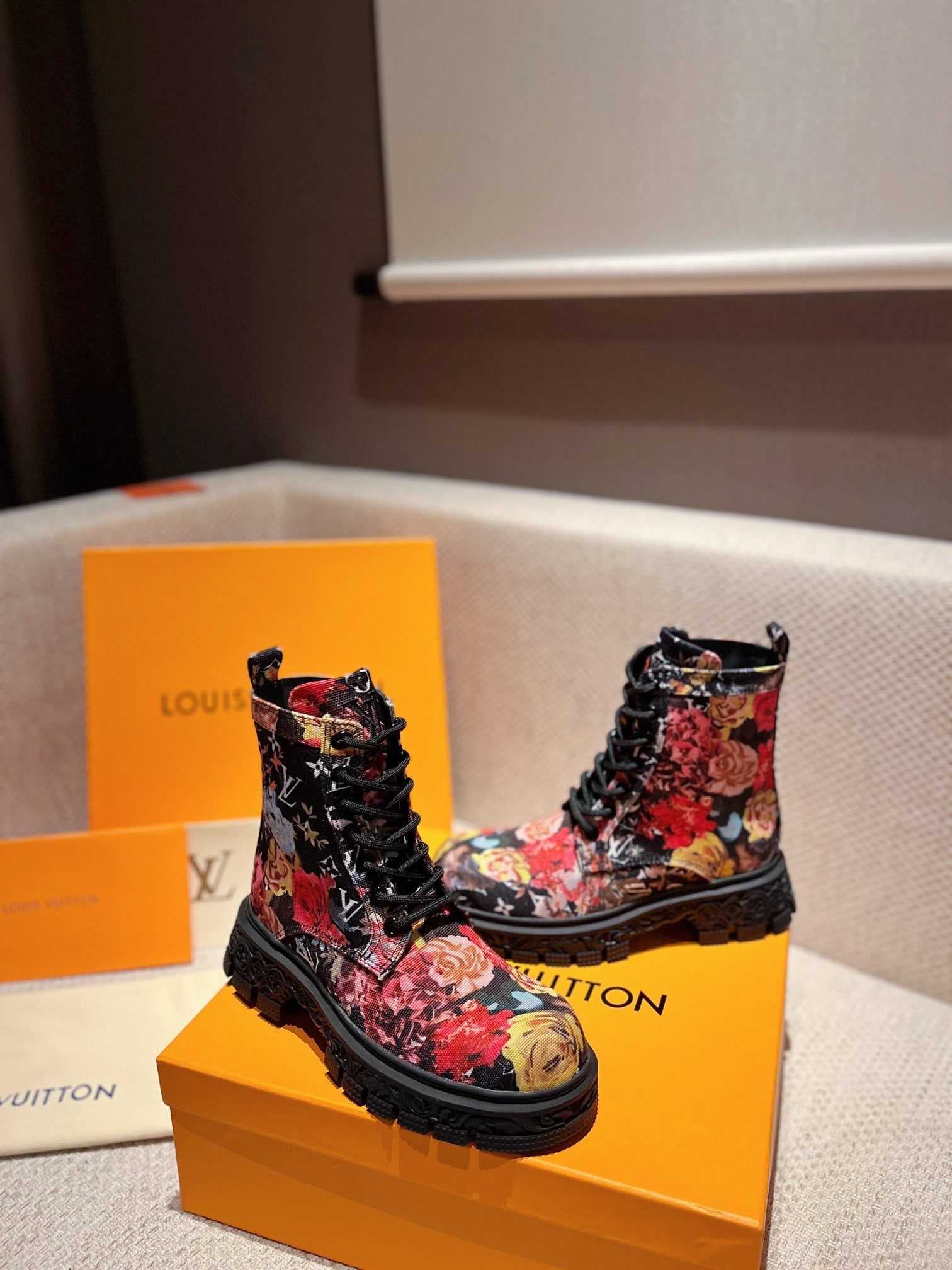 Luxury Shoes - LU-V - 469