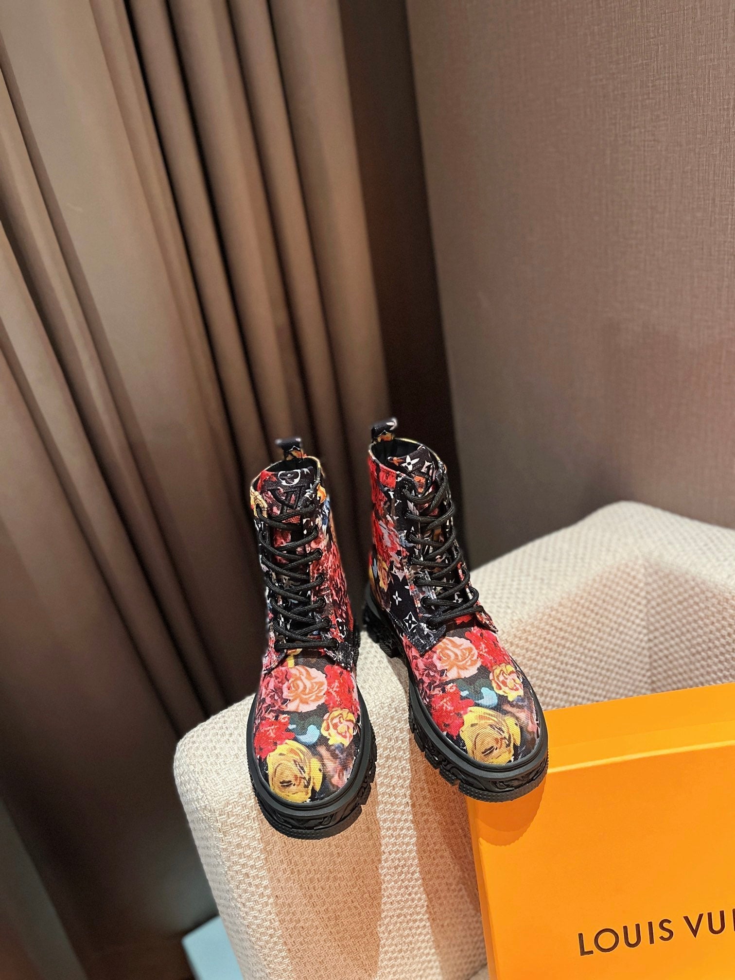 Luxury Shoes - LU-V - 469