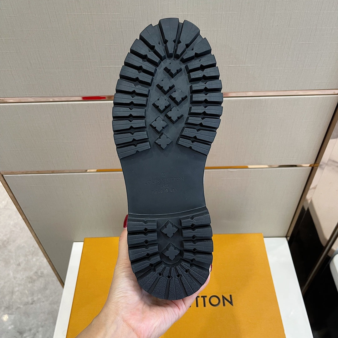 Luxury Shoes - LU-V - 398
