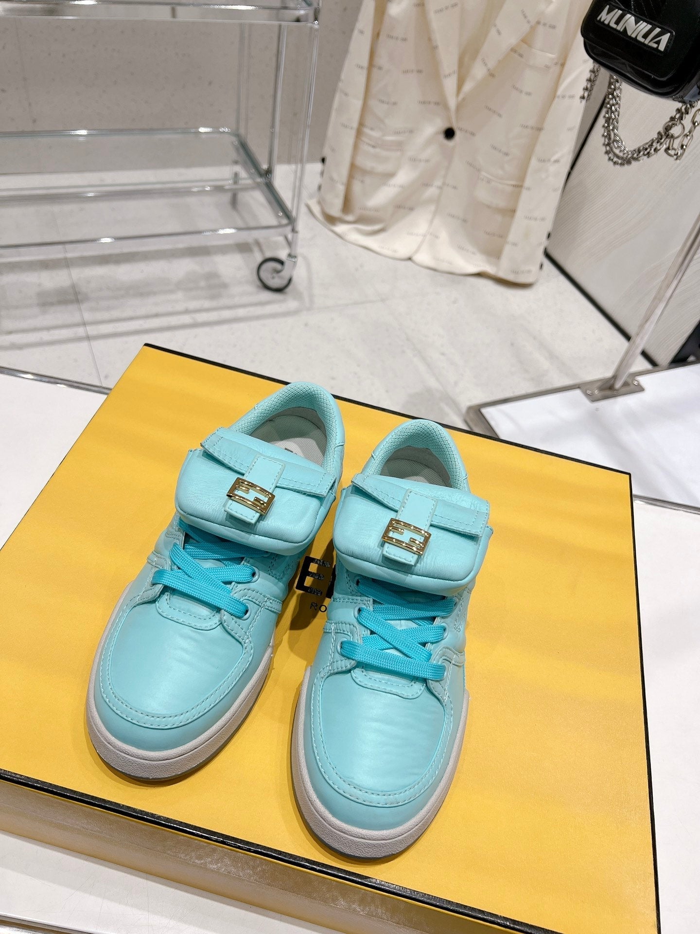 Luxury Shoes - FED - 250