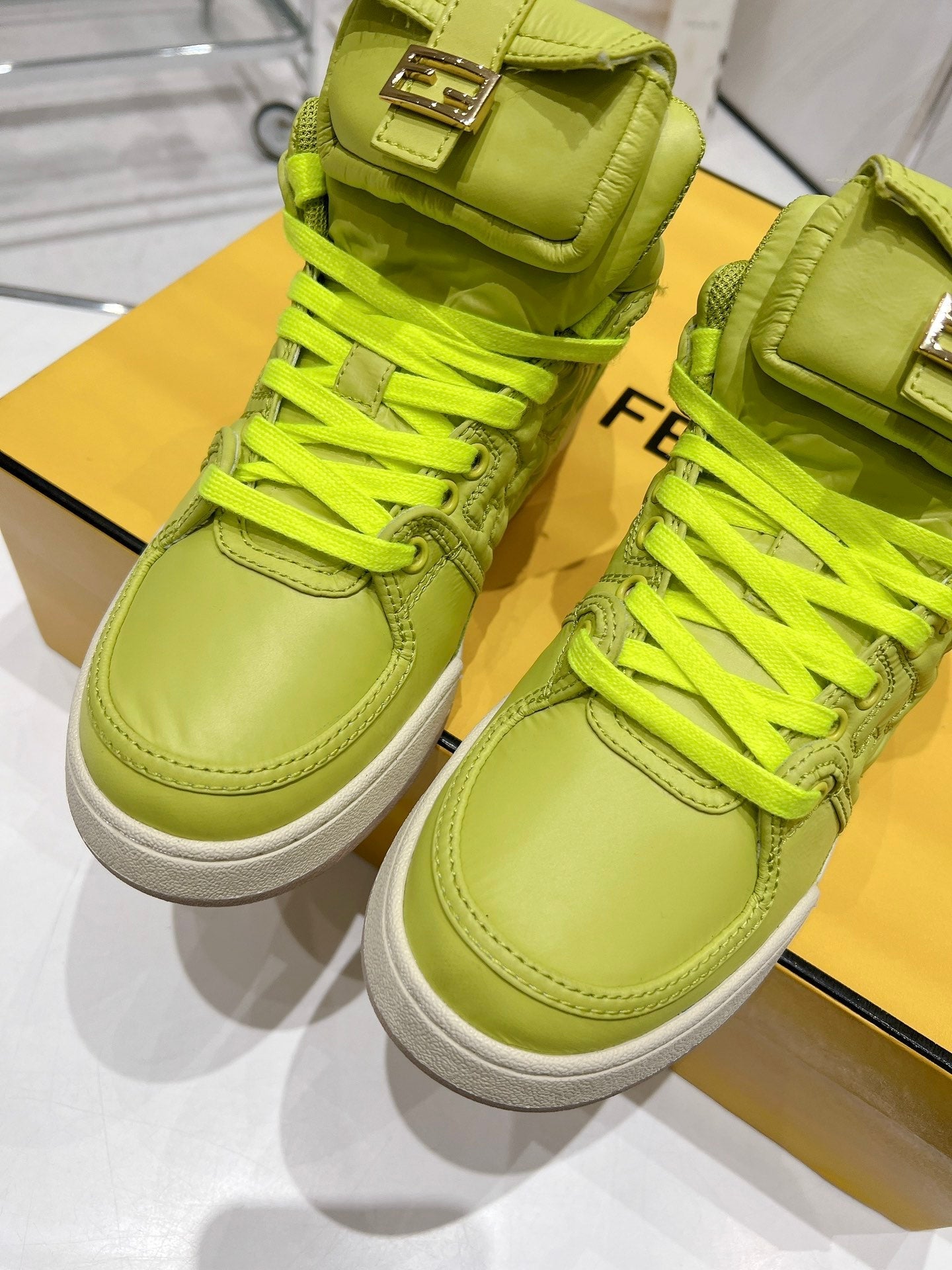 Luxury Shoes - FED - 252