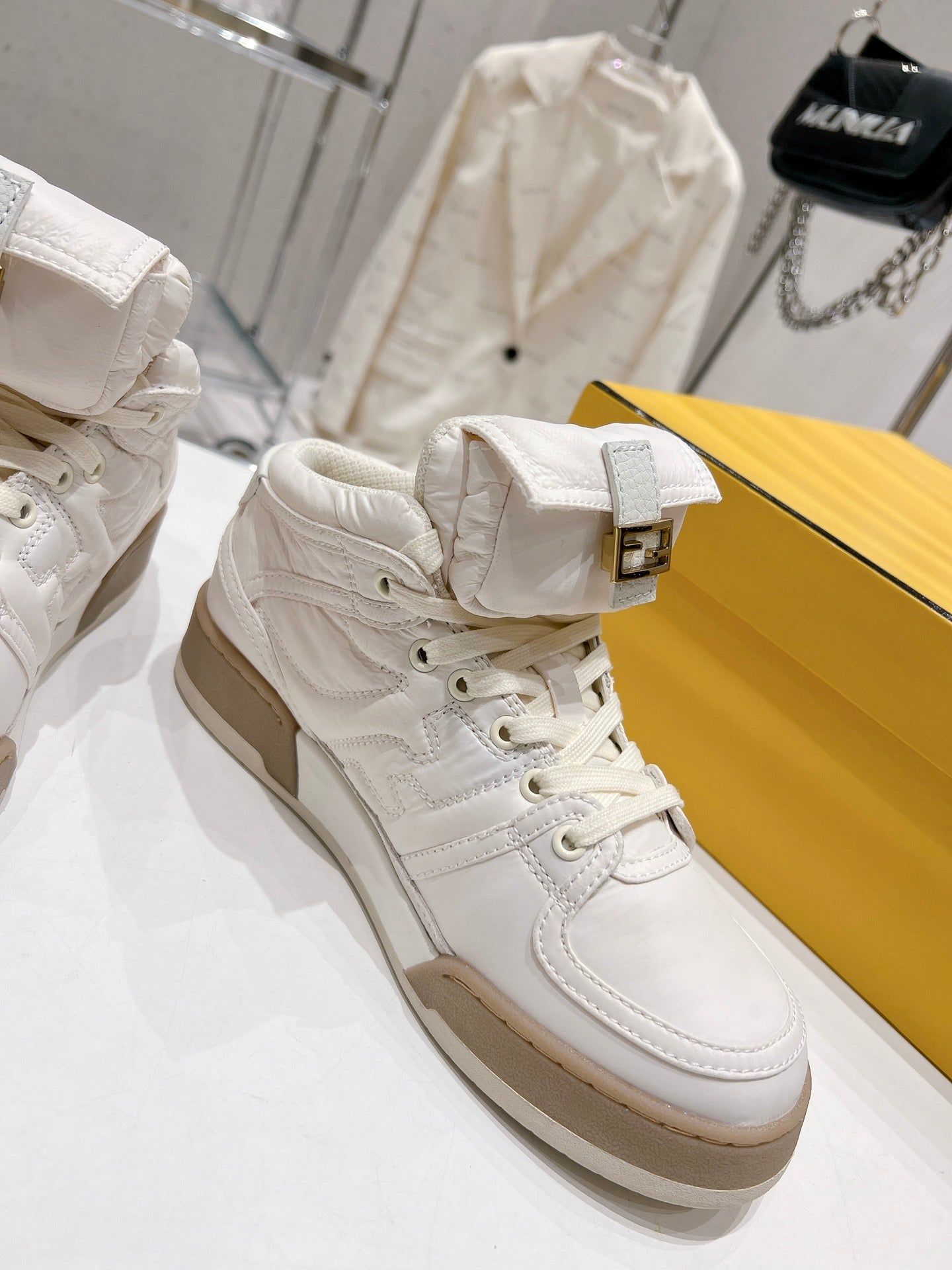 Luxury Shoes - FED - 255