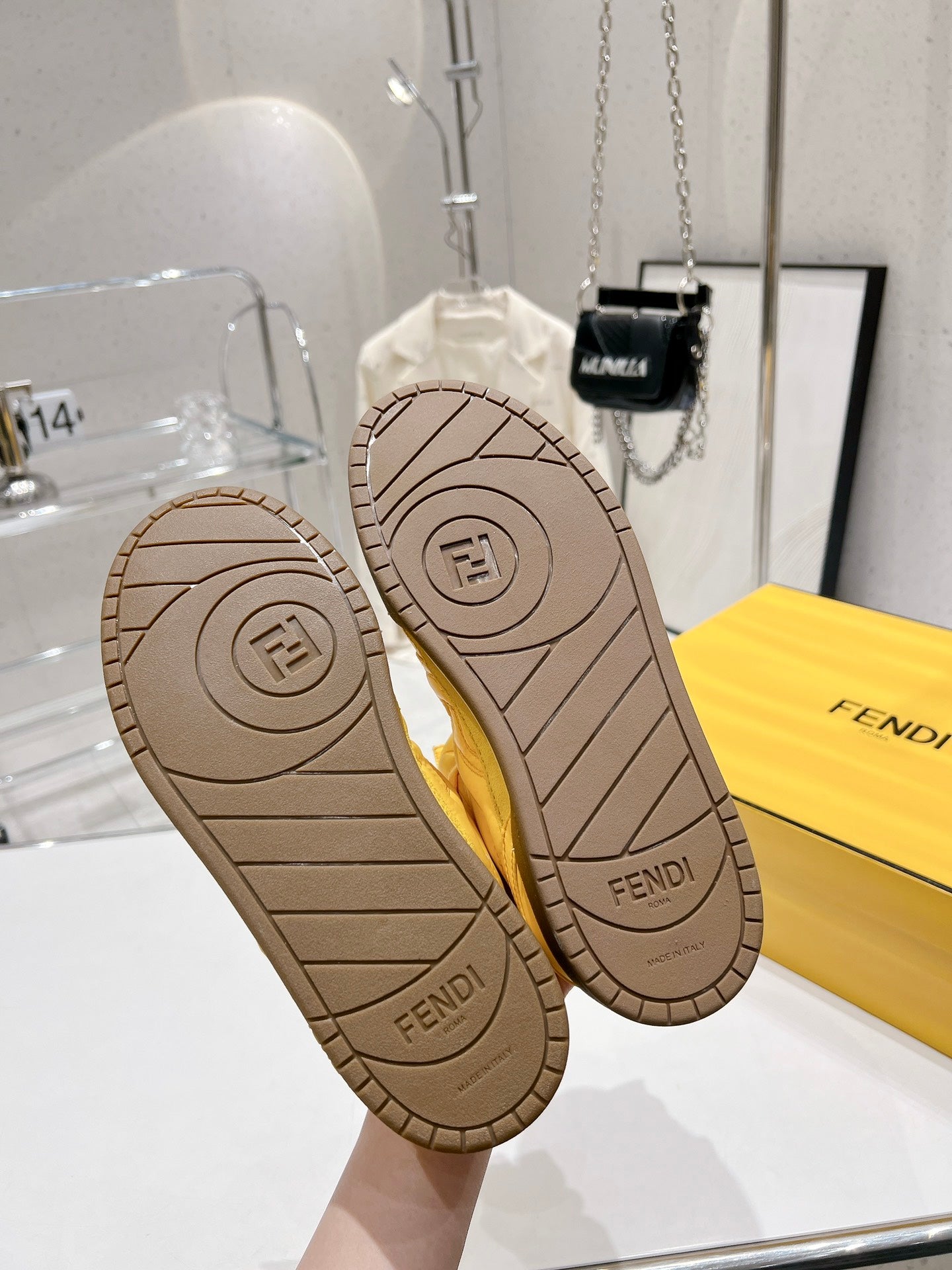 Luxury Shoes - FED - 256