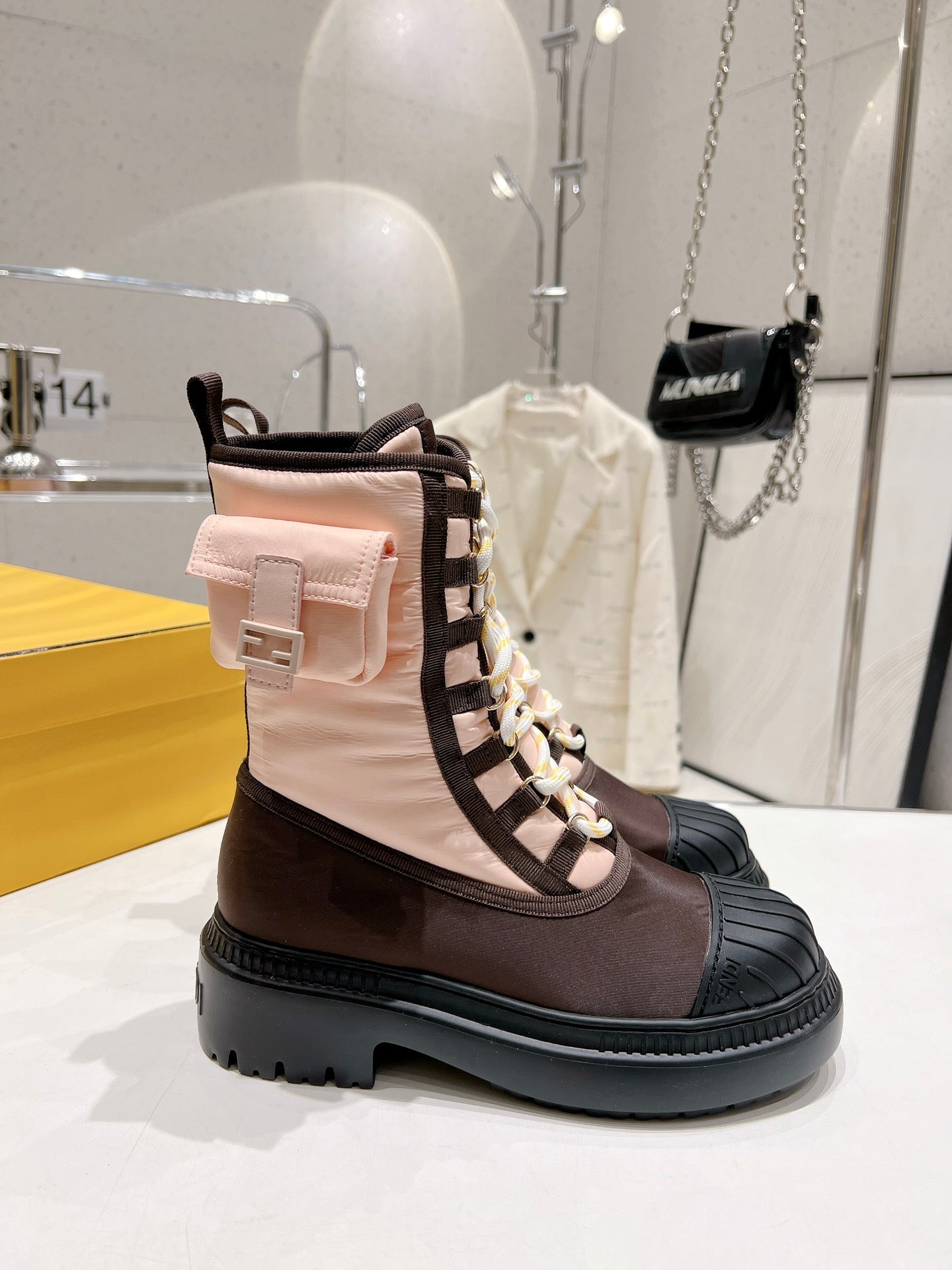Luxury Shoes - FED - 239