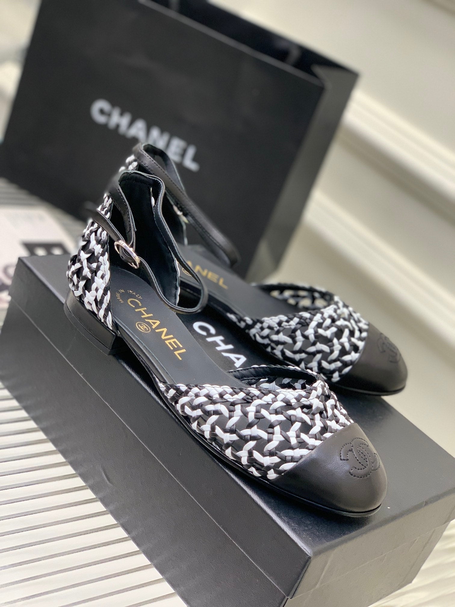 Luxury Shoes Sandals - CHL - 1017