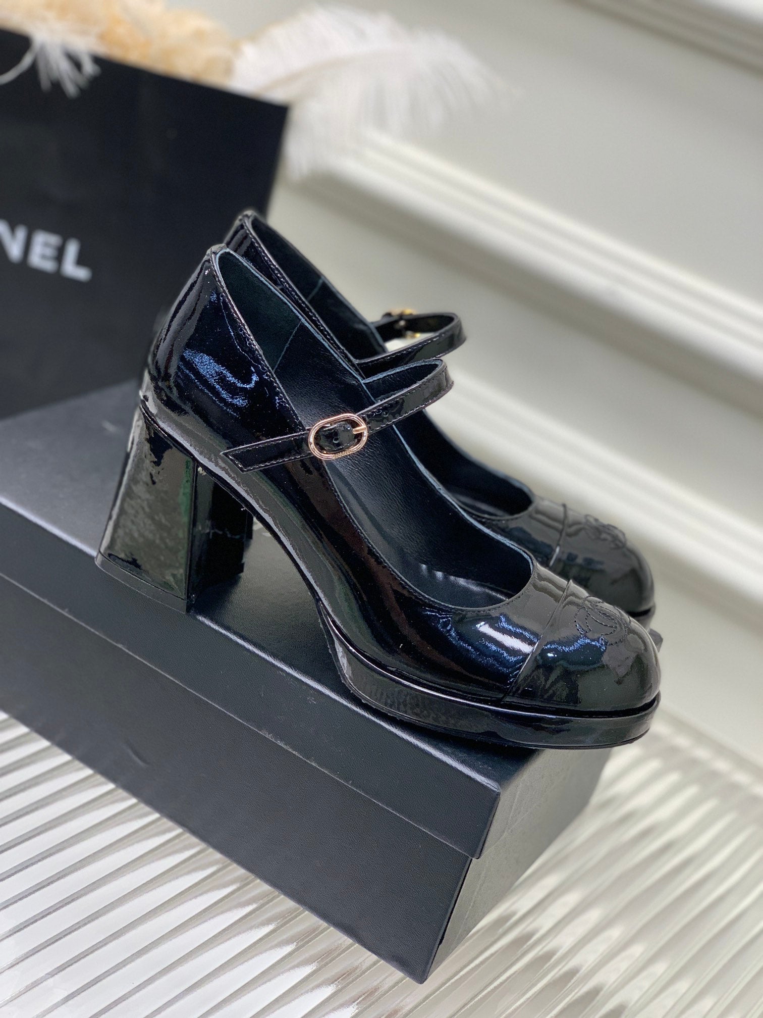 Luxury Shoes Sandals - CHL - 1012