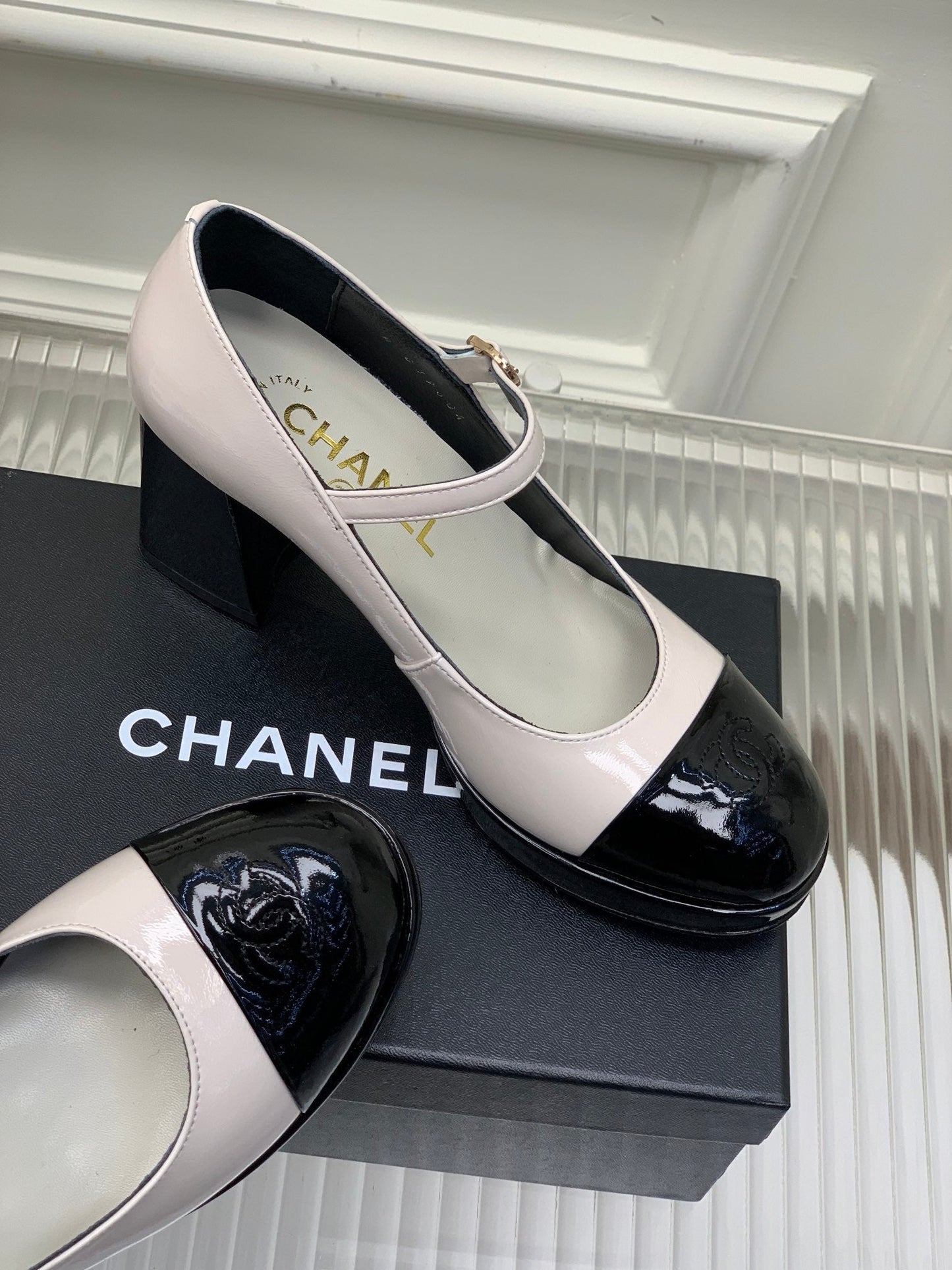 Luxury Shoes Sandals - CHL - 1013