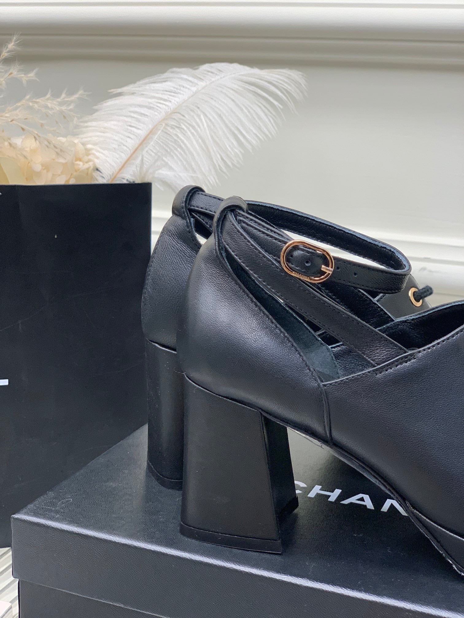 Luxury Shoes Sandals - CHL - 1014
