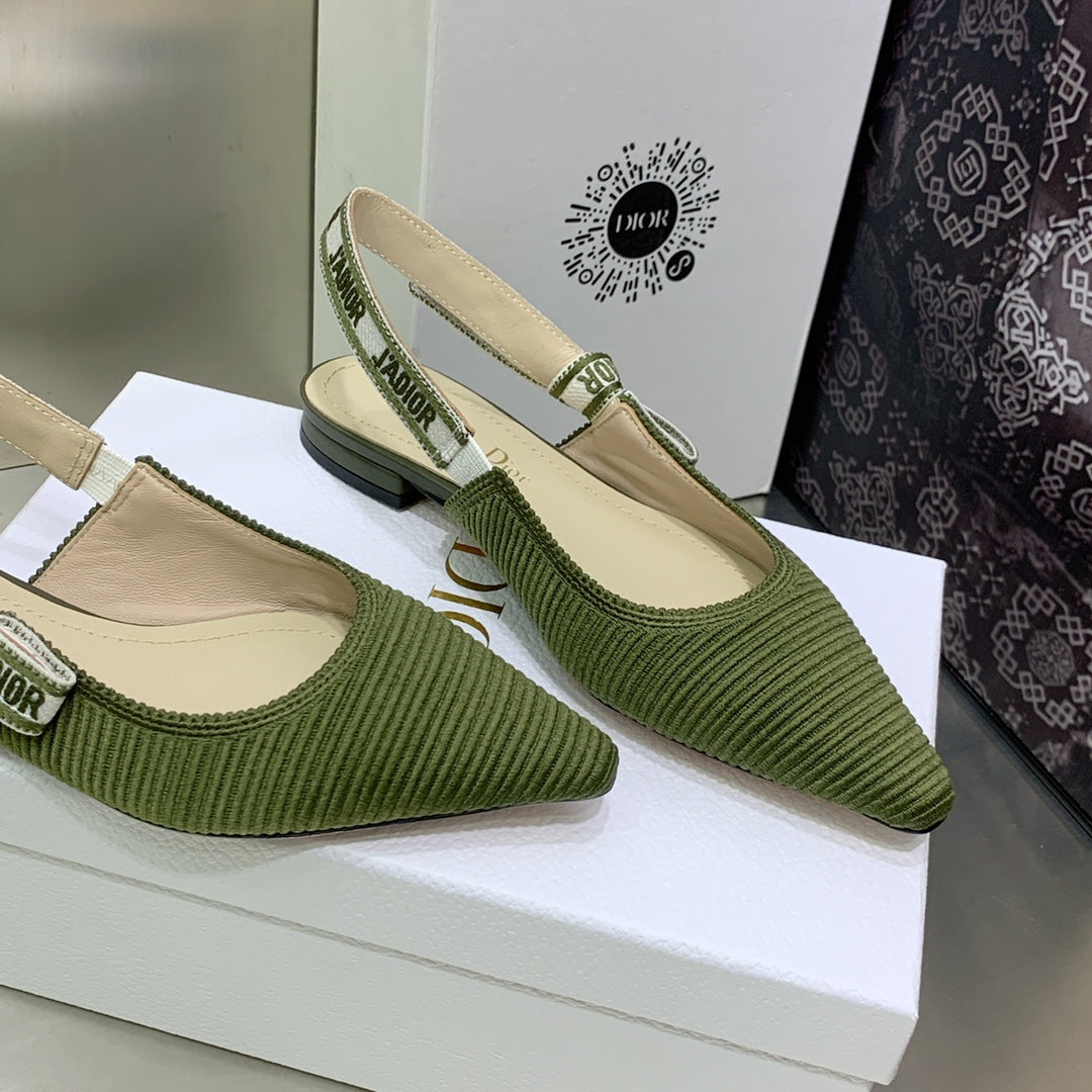 Luxury Shoes - DIR - 640