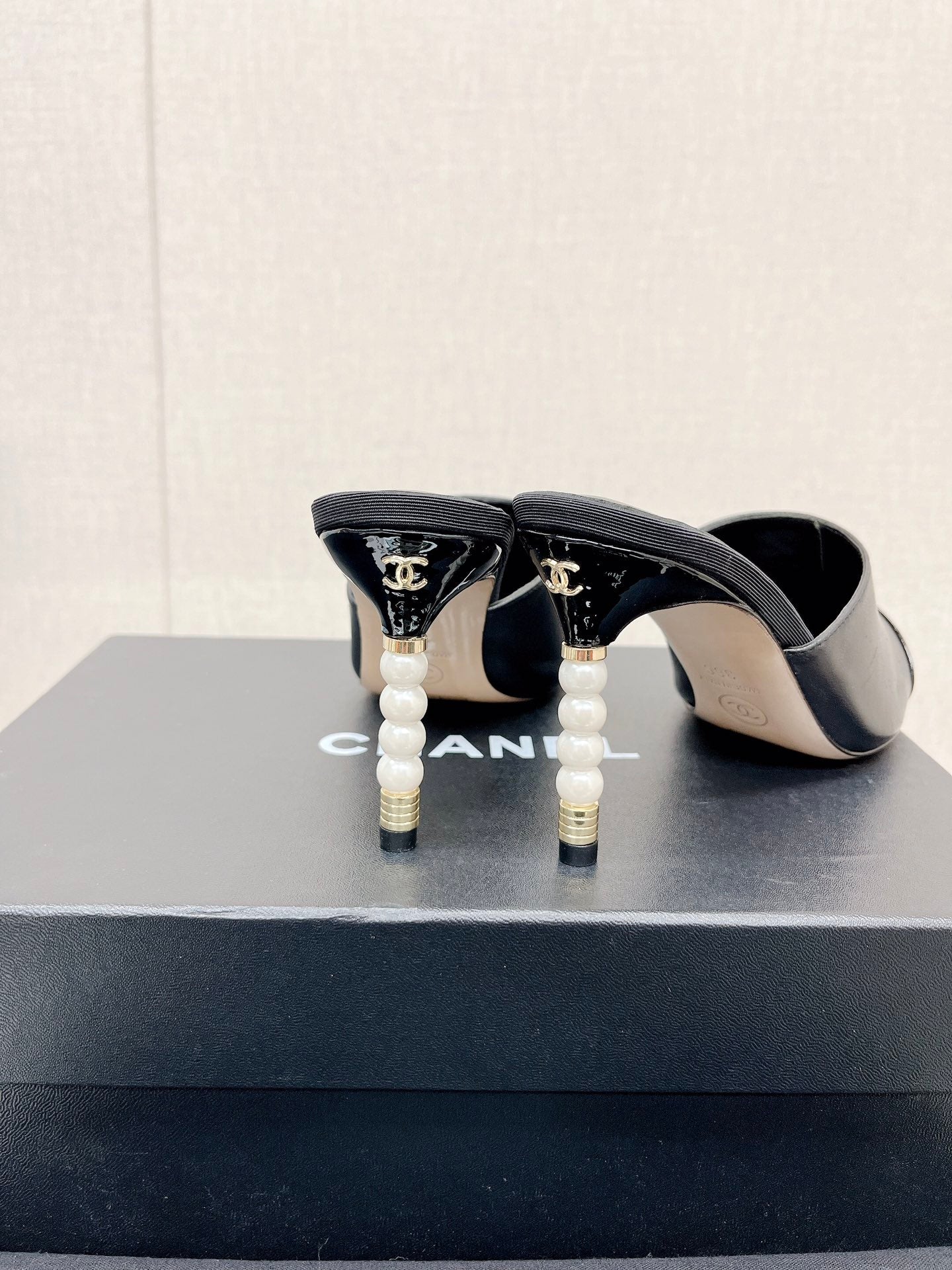 Luxury Shoes Sandals - CHL - 700