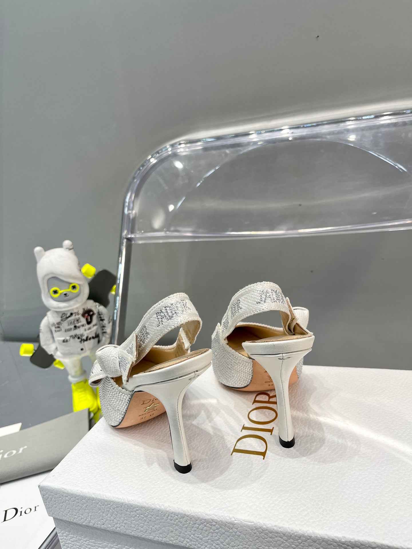 Luxury Shoes - DIR - 600