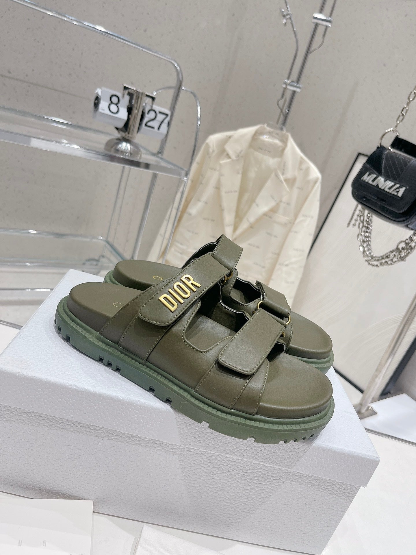 Luxury Shoes - DIR - 593