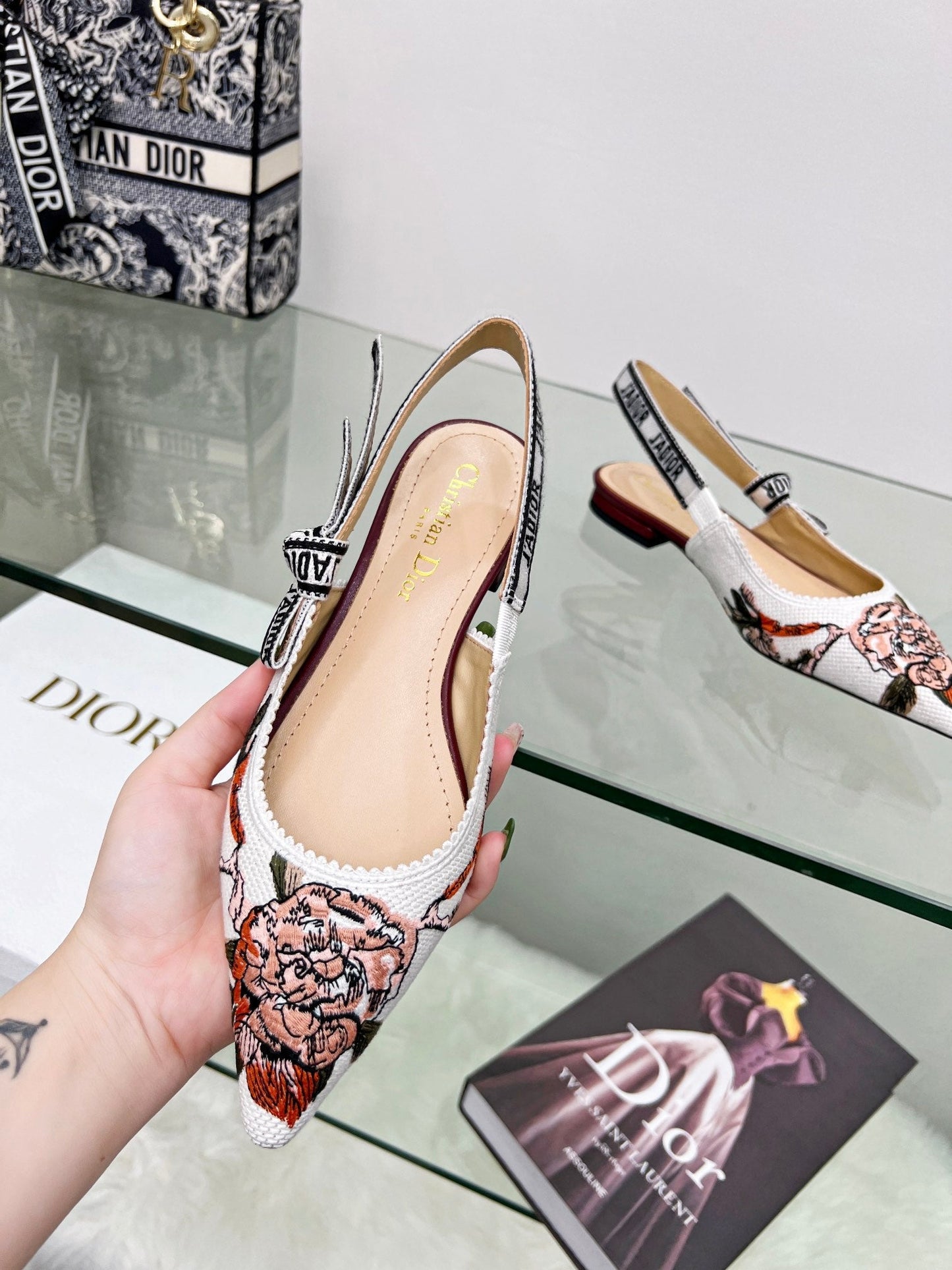 Luxury Shoes - DIR - 419