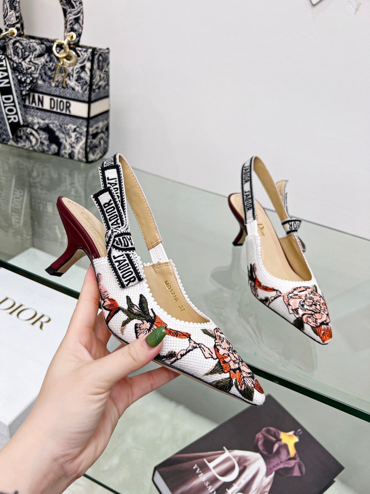 Luxury Shoes - DIR - 420