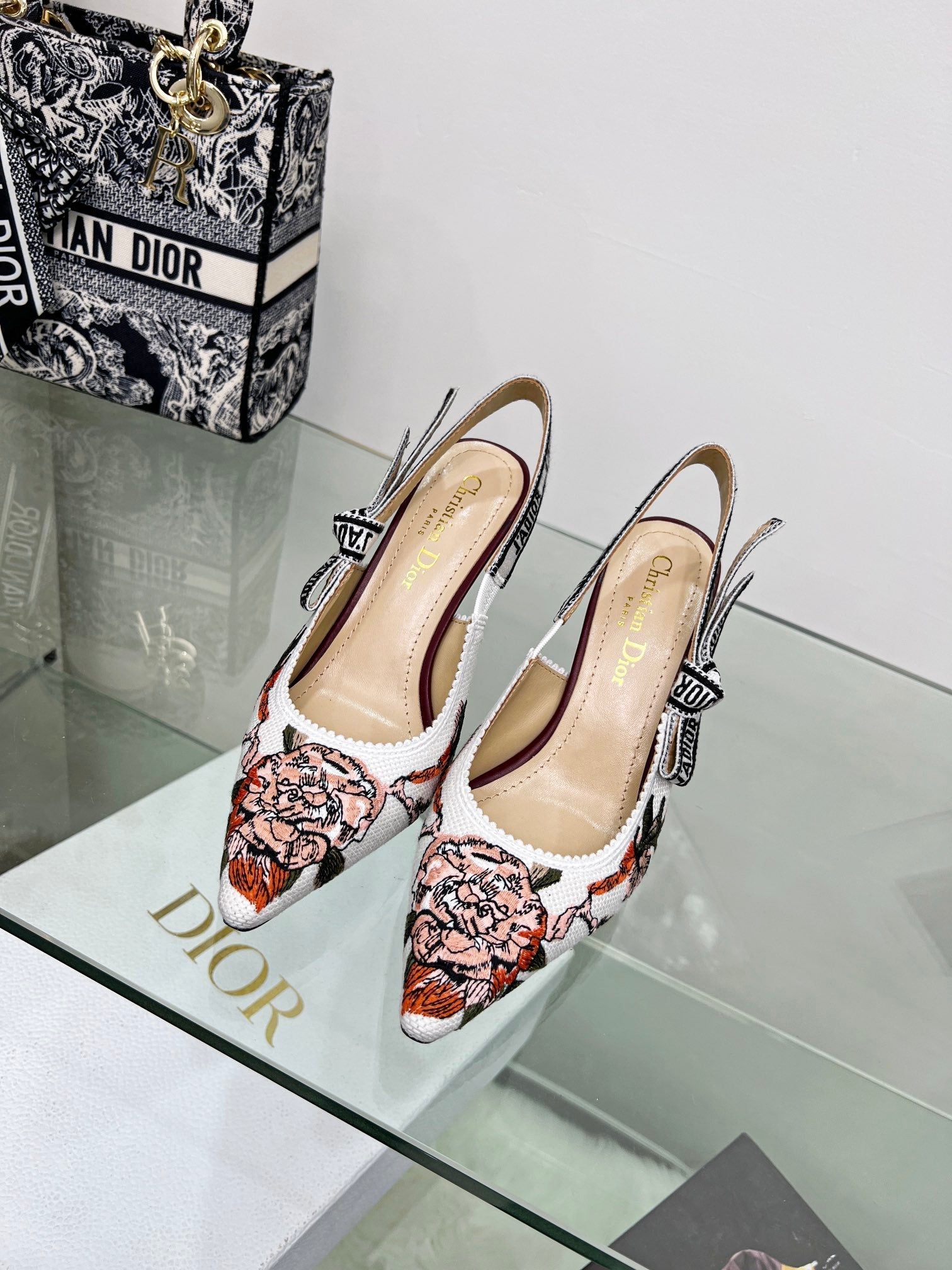Luxury Shoes - DIR - 421