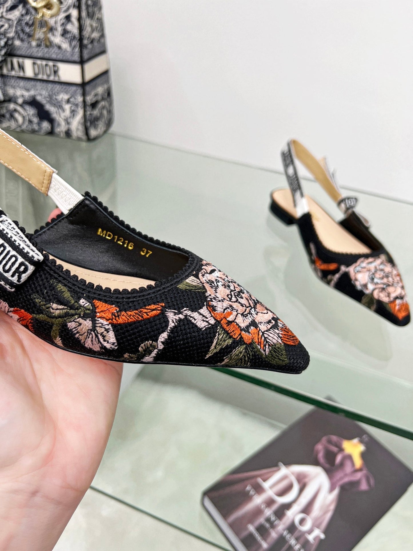 Luxury Shoes - DIR - 422