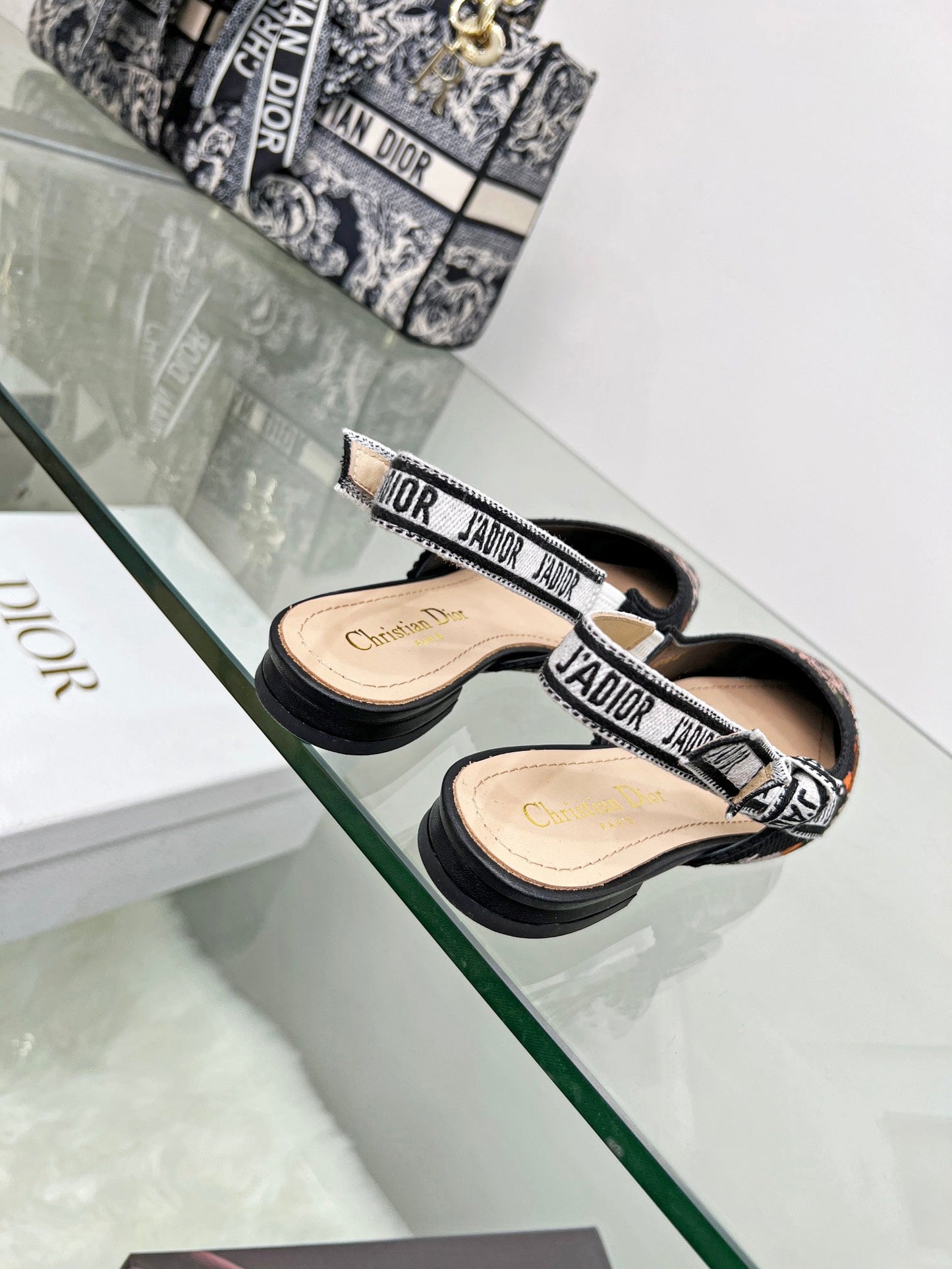 Luxury Shoes - DIR - 422