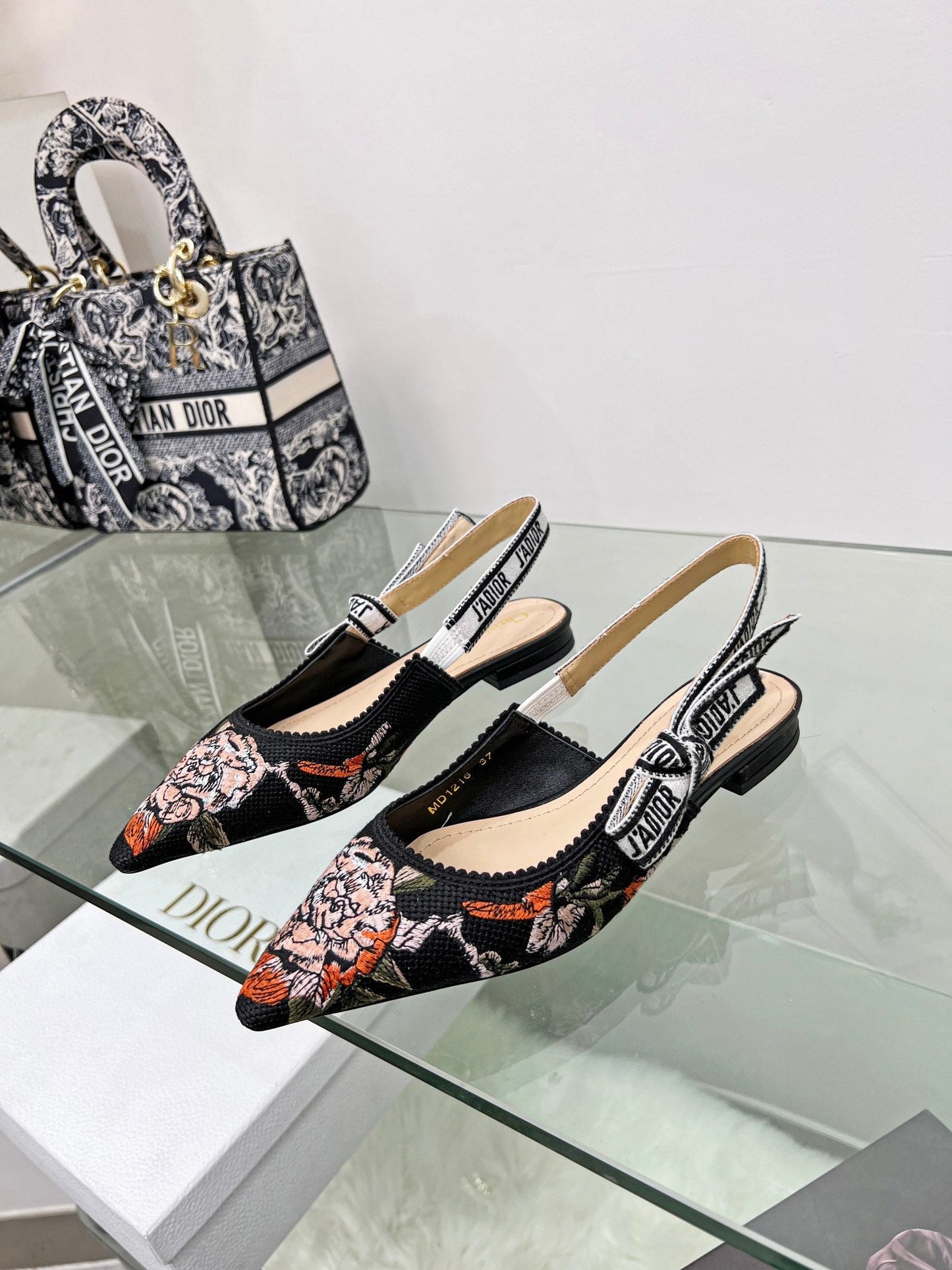 Luxury Shoes - DIR - 422