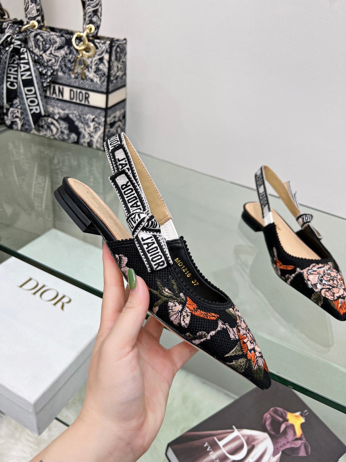 Luxury Shoes - DIR - 422