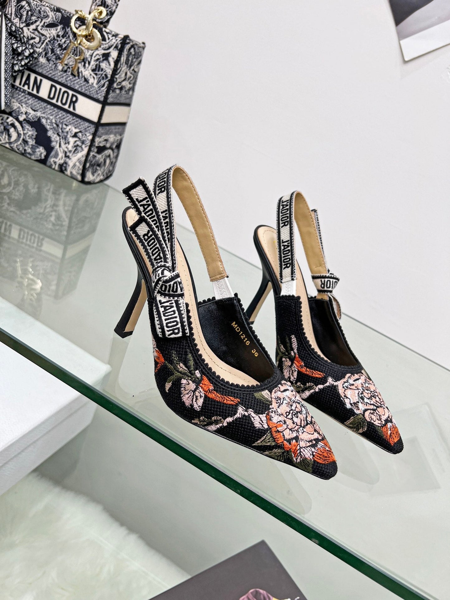 Luxury Shoes - DIR - 424