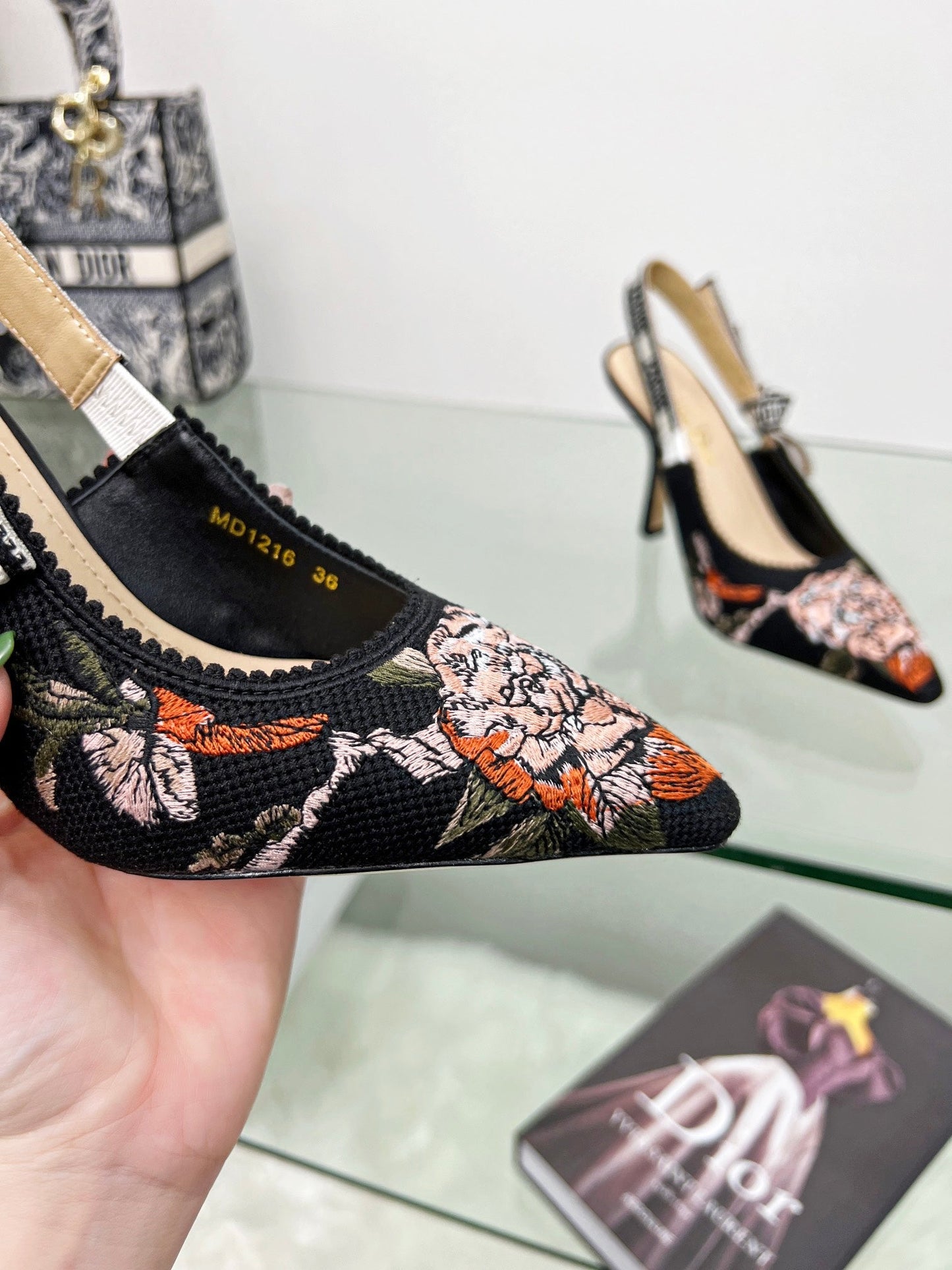 Luxury Shoes - DIR - 424