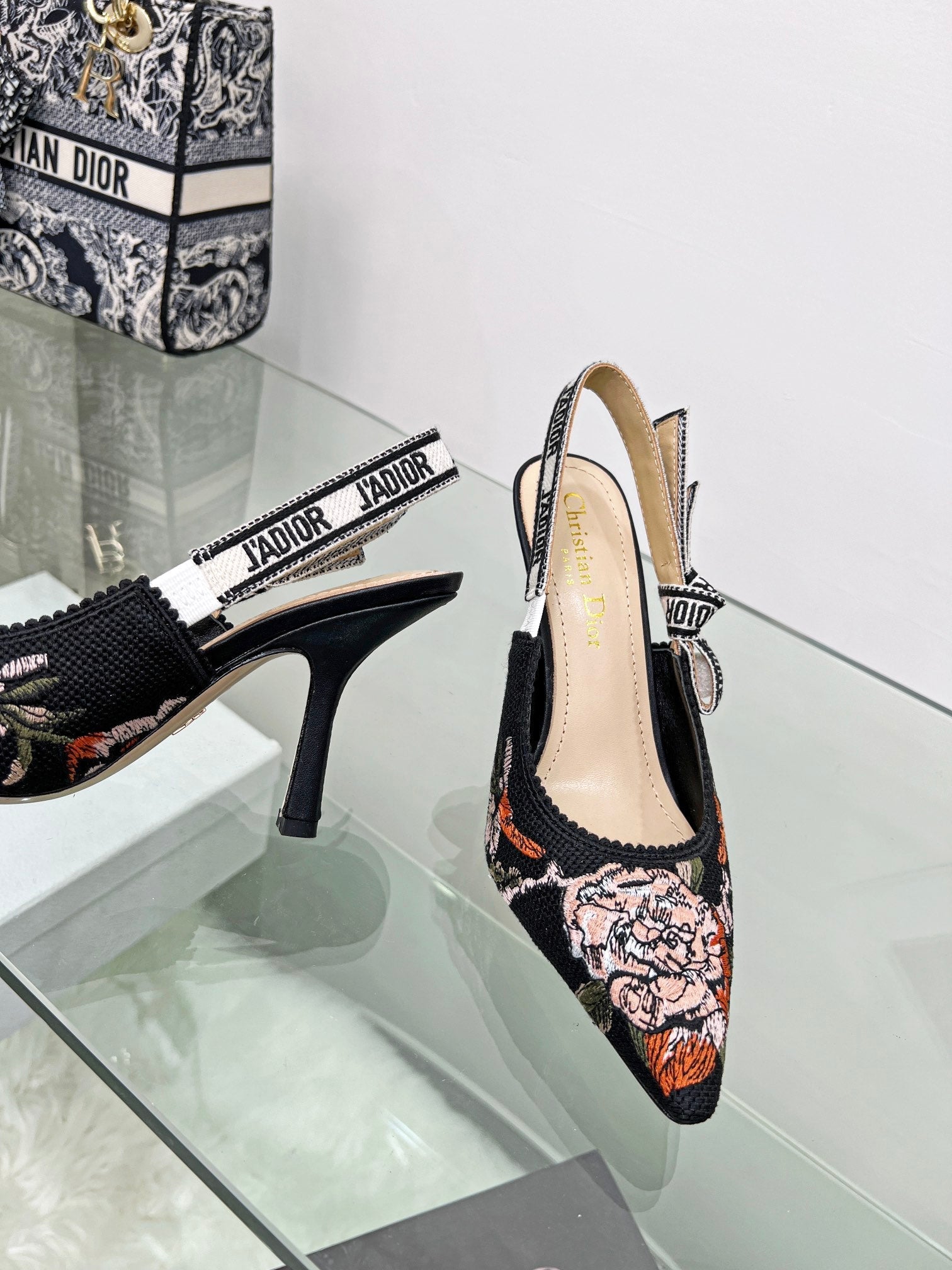Luxury Shoes - DIR - 424